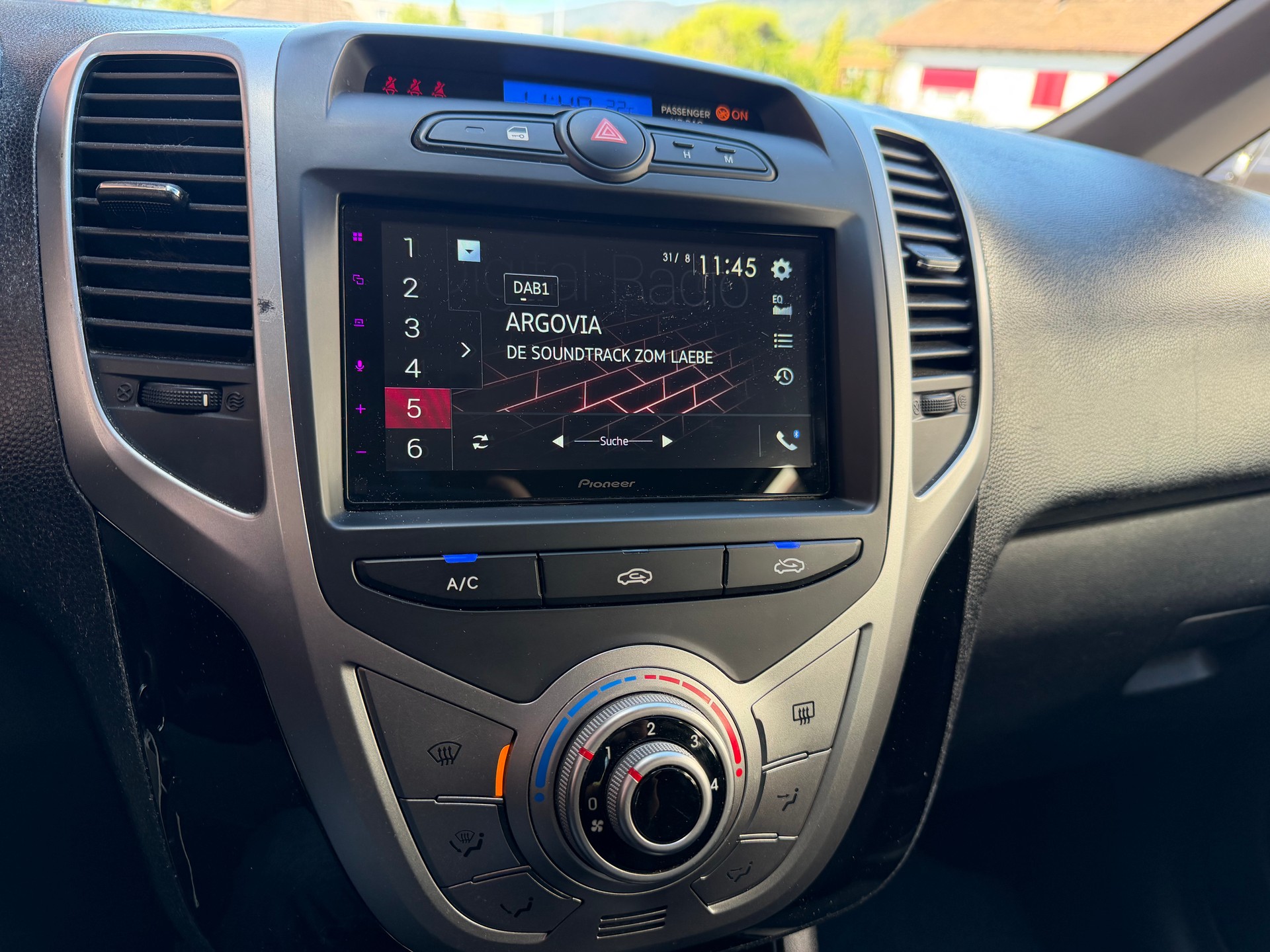 HYUNDAI iX20 1.6 Premium Automatic-image-6