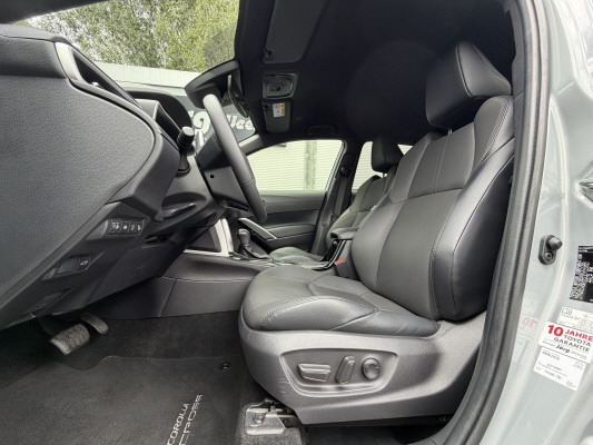 TOYOTA Corolla Cross 4WD Premium-image-8