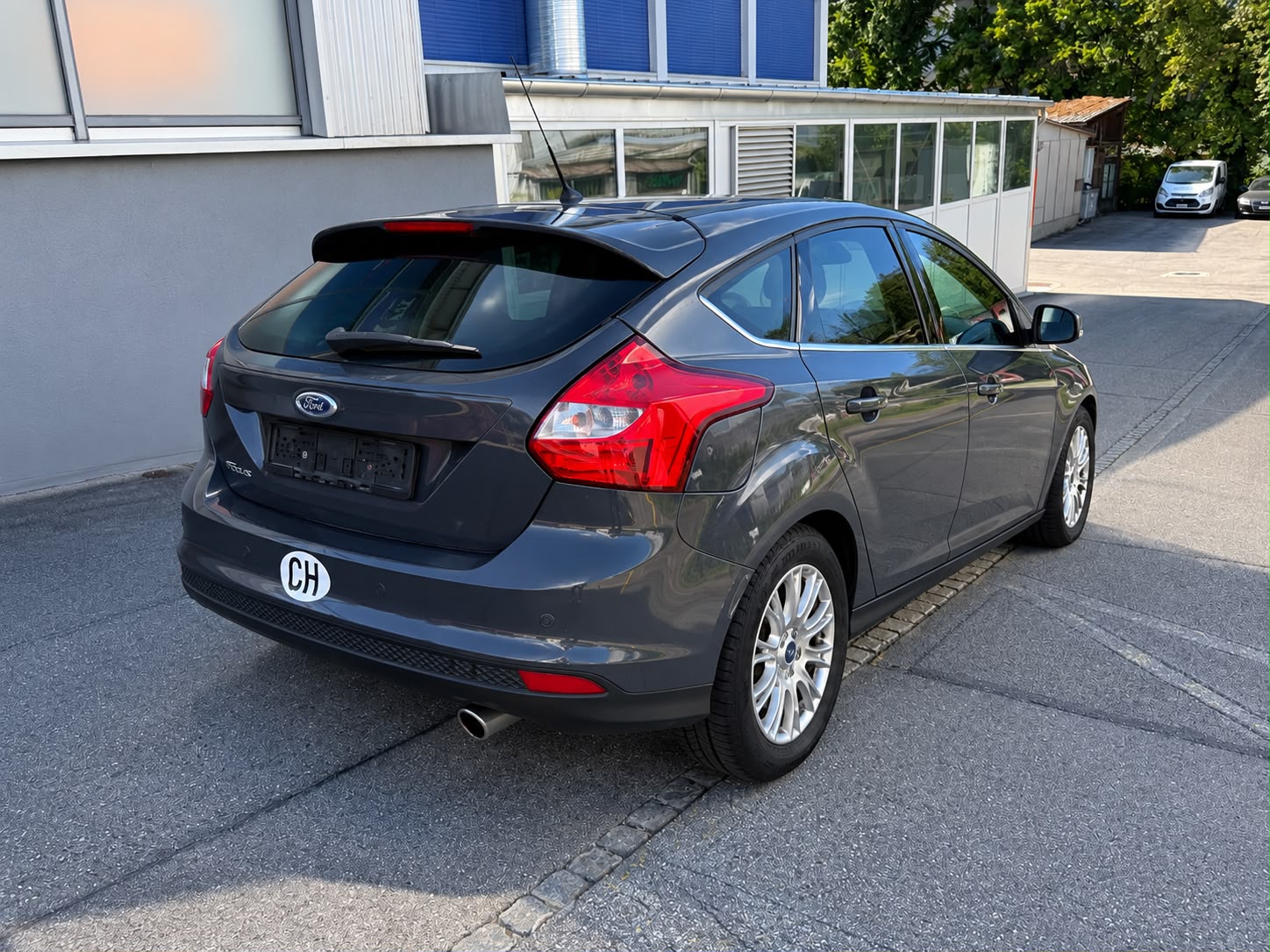 FORD Focus 1.6 SCTi Titanium-showroom-element-2