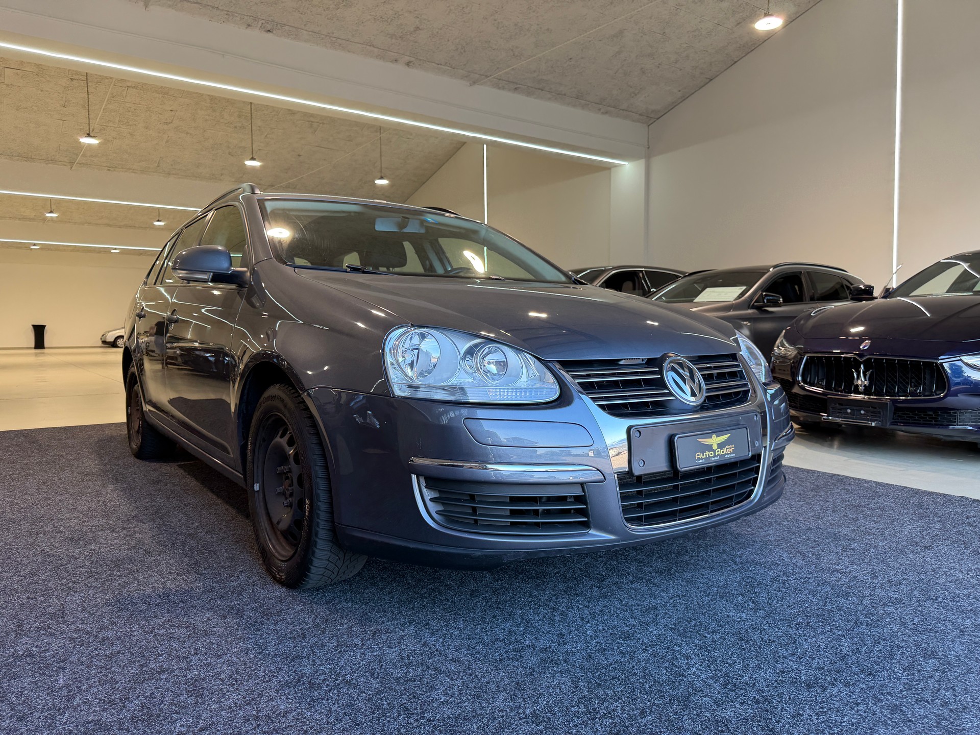 VW Golf Variant 1.4 TSI Trendline-showroom-element-2