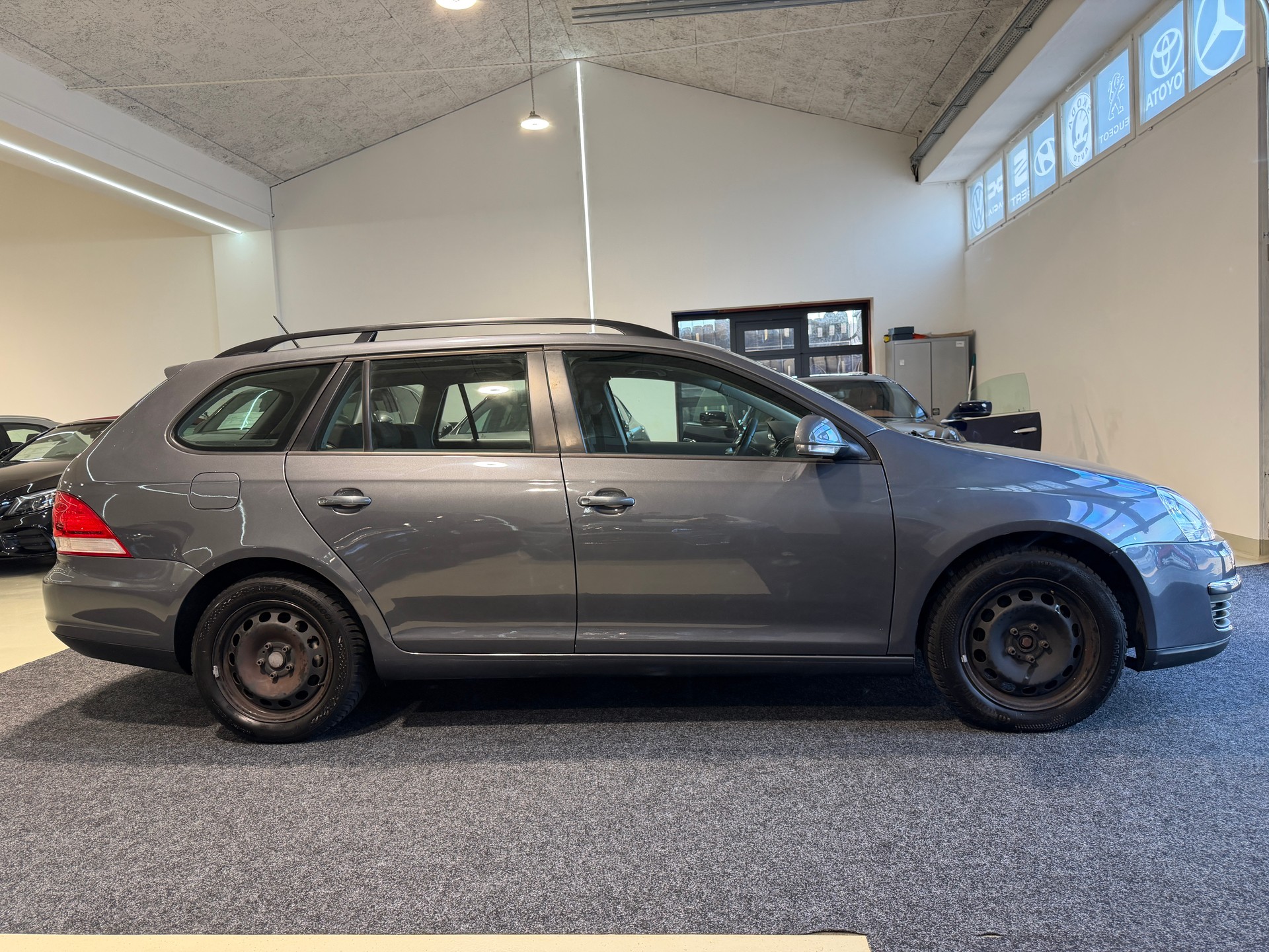 VW Golf Variant 1.4 TSI Trendline-showroom-element-3