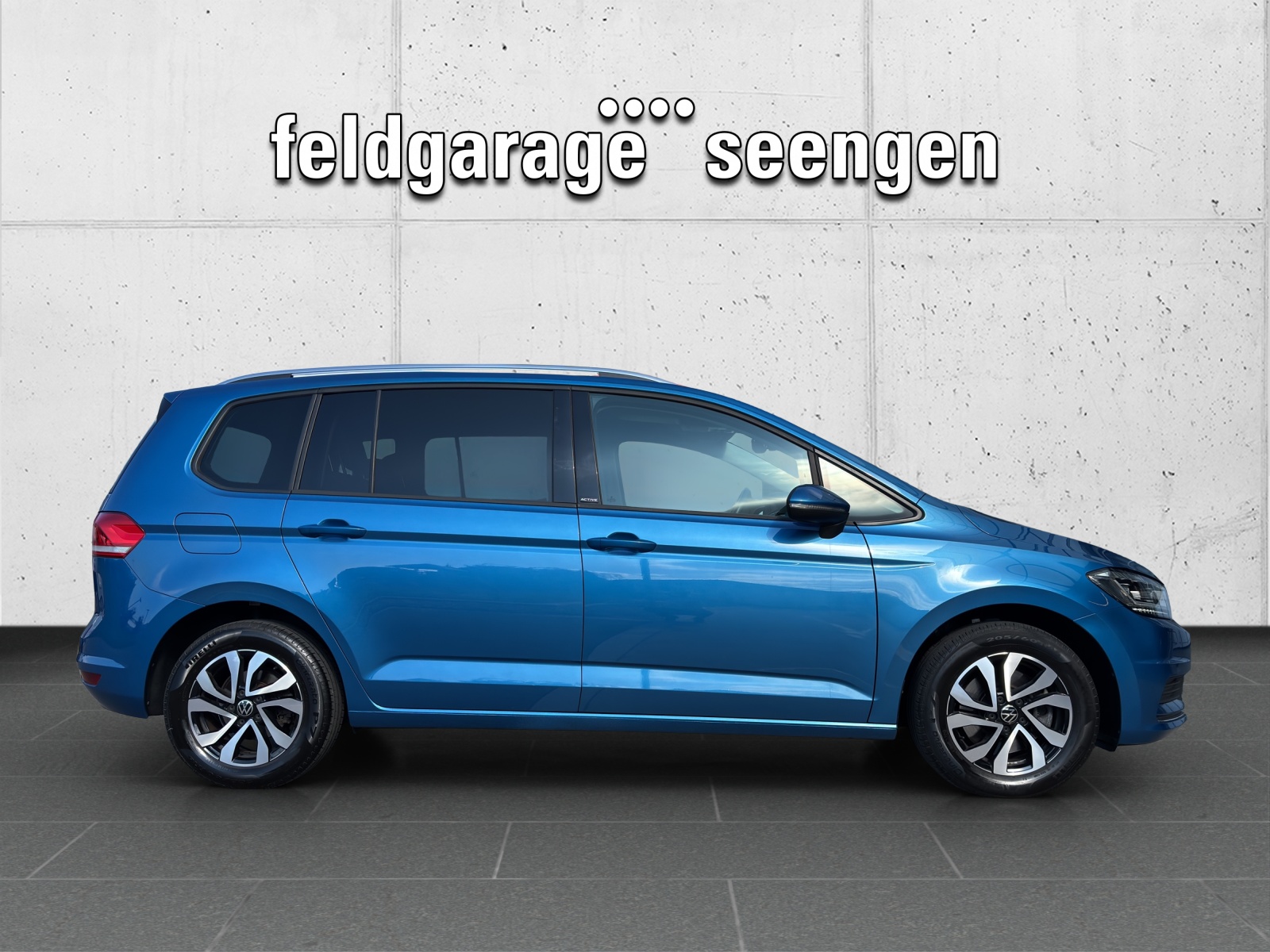 VW Touran 1.5 TSI EVO Comfortline DSG mit AHK, Frontscheibenheizung & Rückfahrkamera-showroom-element-3
