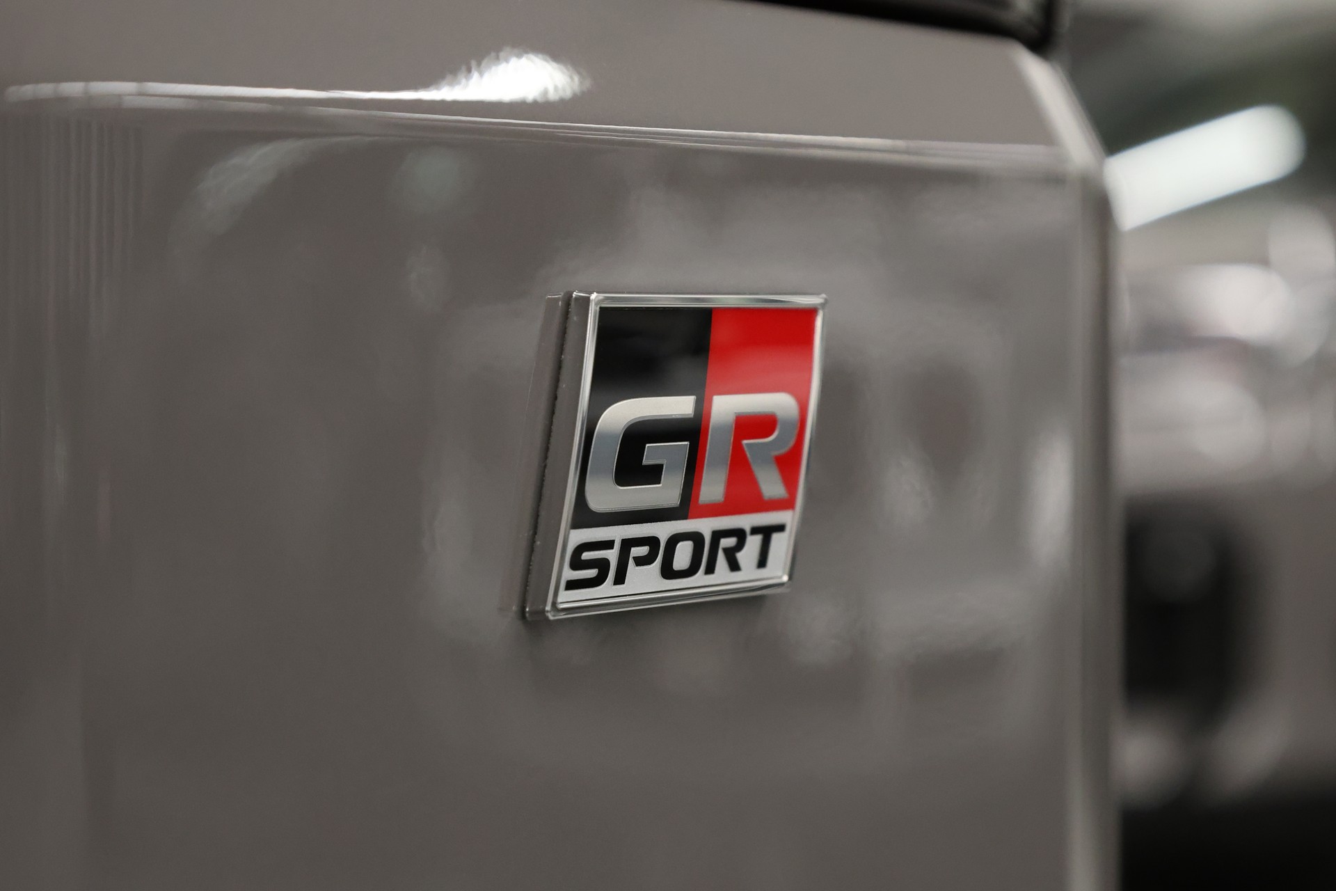 TOYOTA RAV-4 2.5 HSD GR Sport e-CVT AWD-image-17