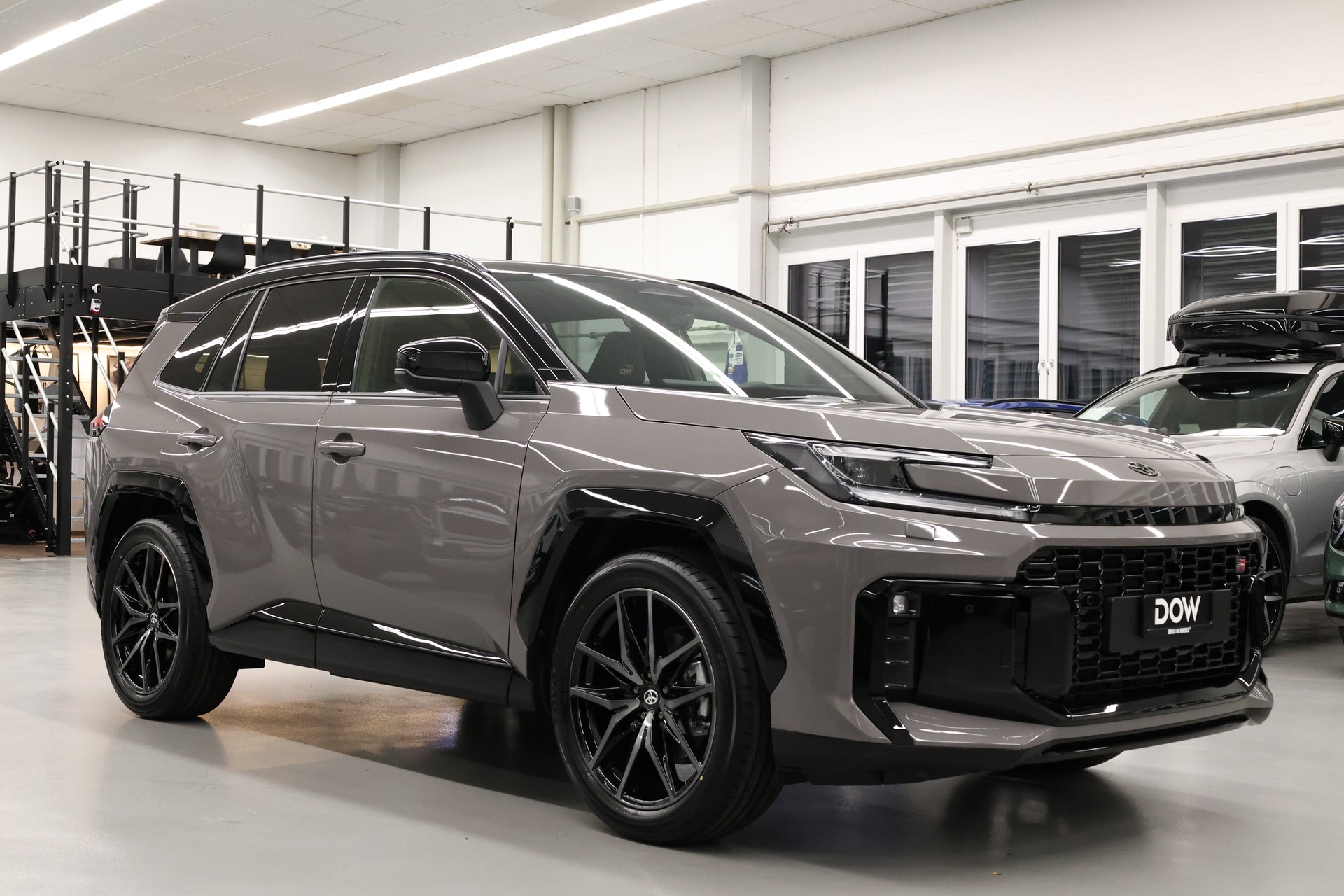 TOYOTA RAV-4 2.5 HSD GR Sport e-CVT AWD-showroom-element-1