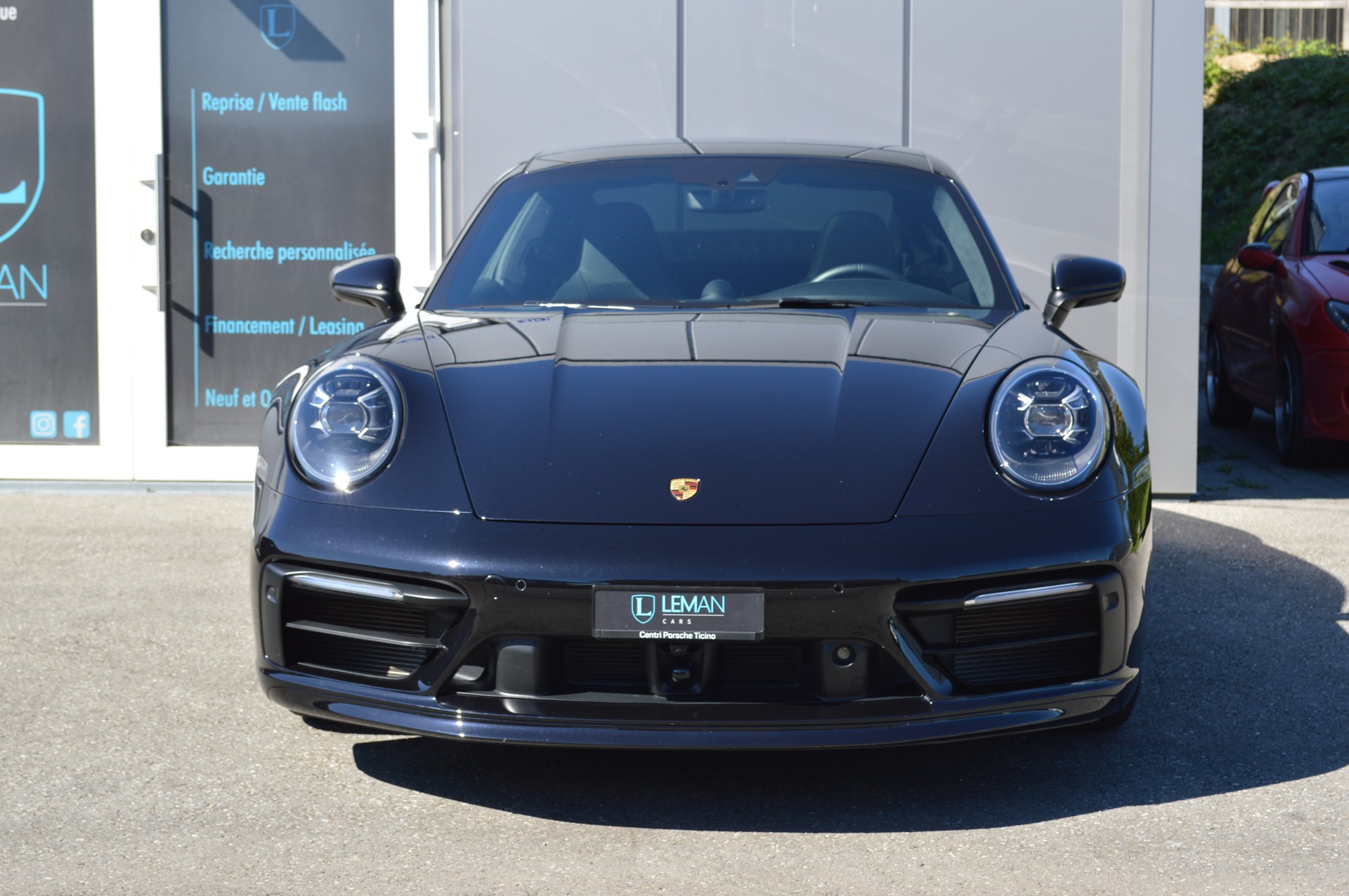 PORSCHE 911 Carrera 4S PDK-showroom-element-1