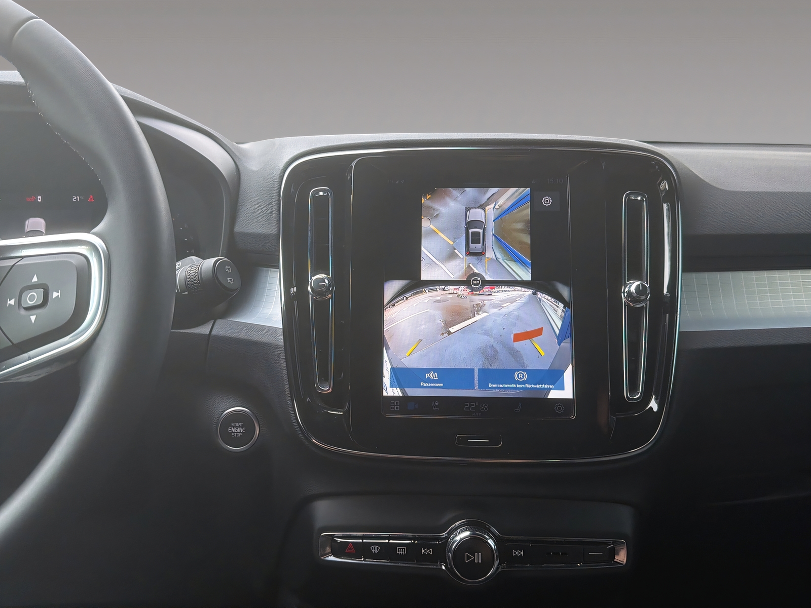 VOLVO XC40 B4 Benzin Mild Hybrid Plus Dark DCT-image-10