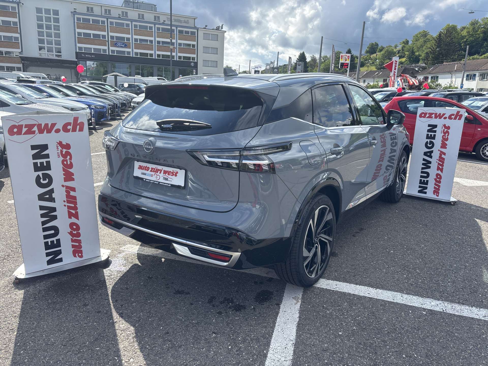 NISSAN Qashqai 1.3 DIG-T MHEV Tekna+ Xtronic-Automat-showroom-element-2