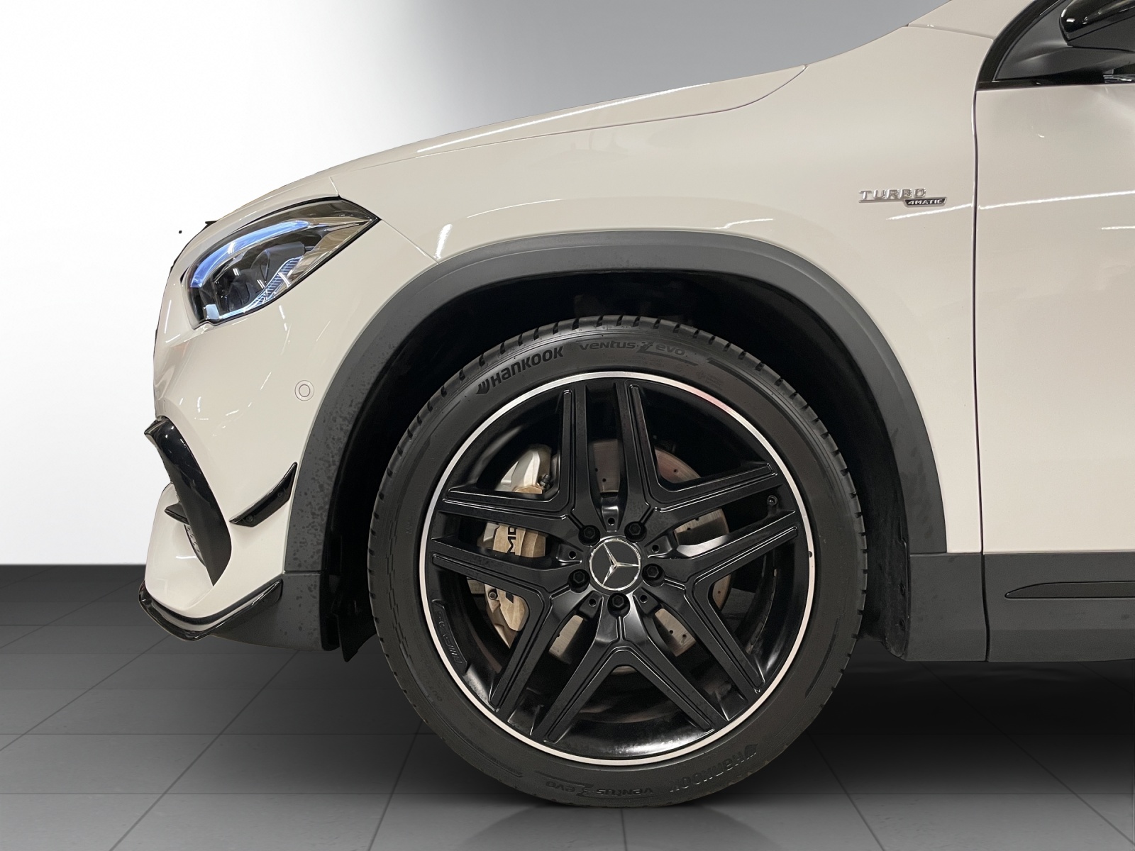 MERCEDES-BENZ GLA 35 AMG 4Matic 8G-Speedshift DCT-image-6