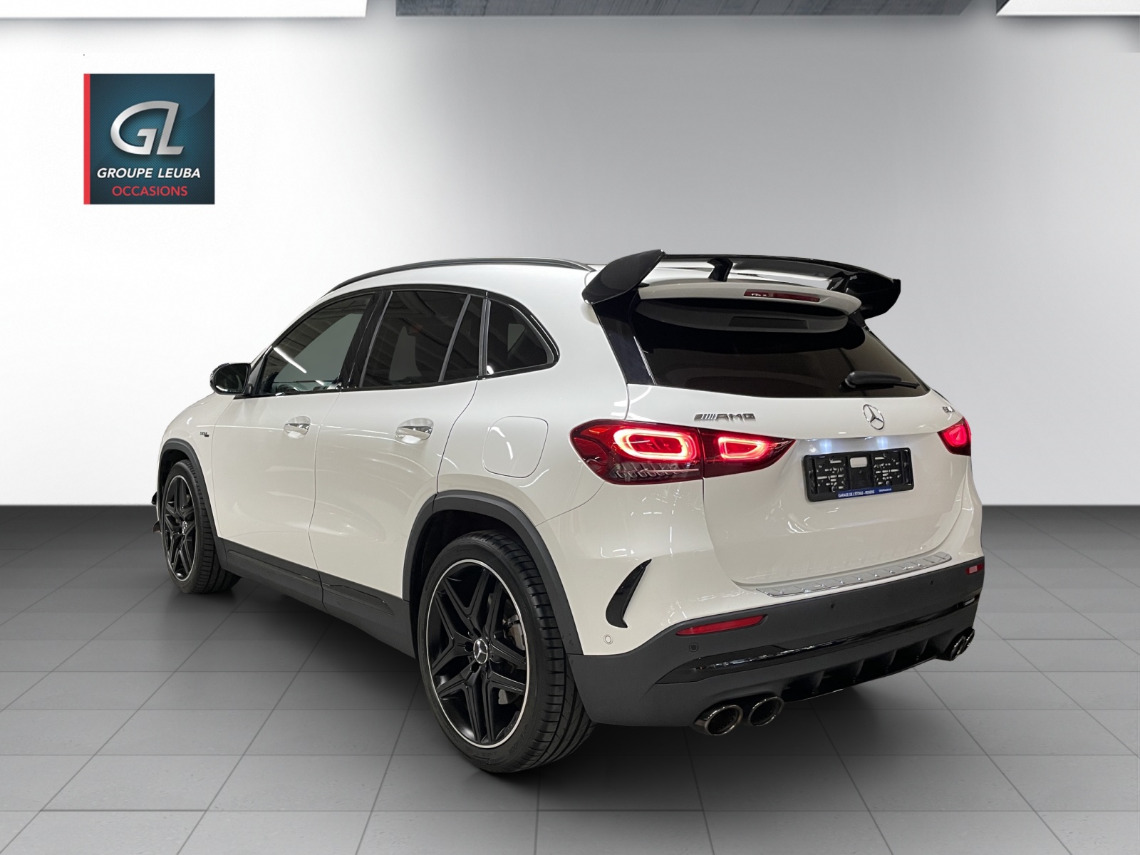 MERCEDES-BENZ GLA 35 AMG 4Matic 8G-Speedshift DCT-showroom-element-3