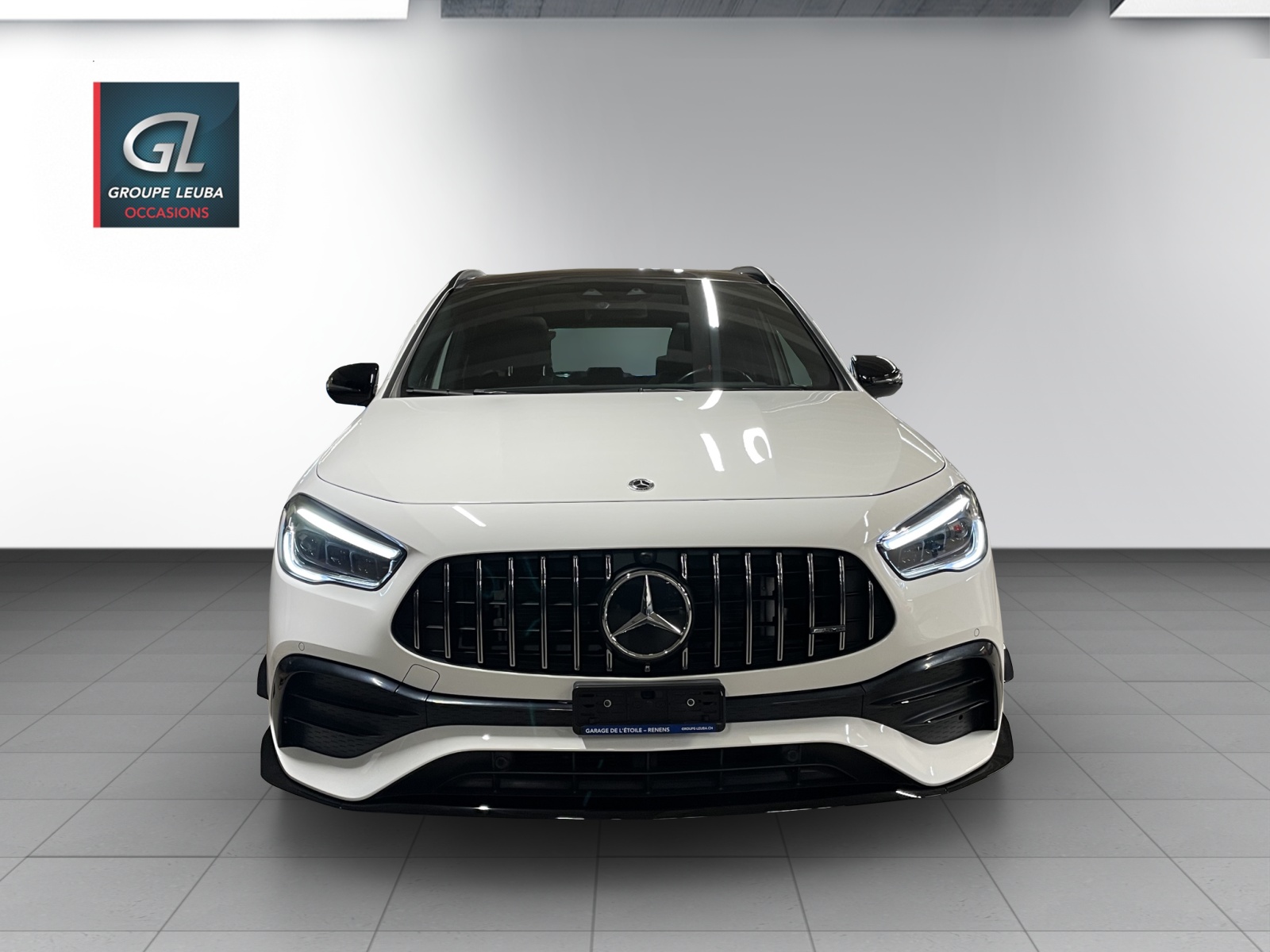 MERCEDES-BENZ GLA 35 AMG 4Matic 8G-Speedshift DCT-showroom-element-1