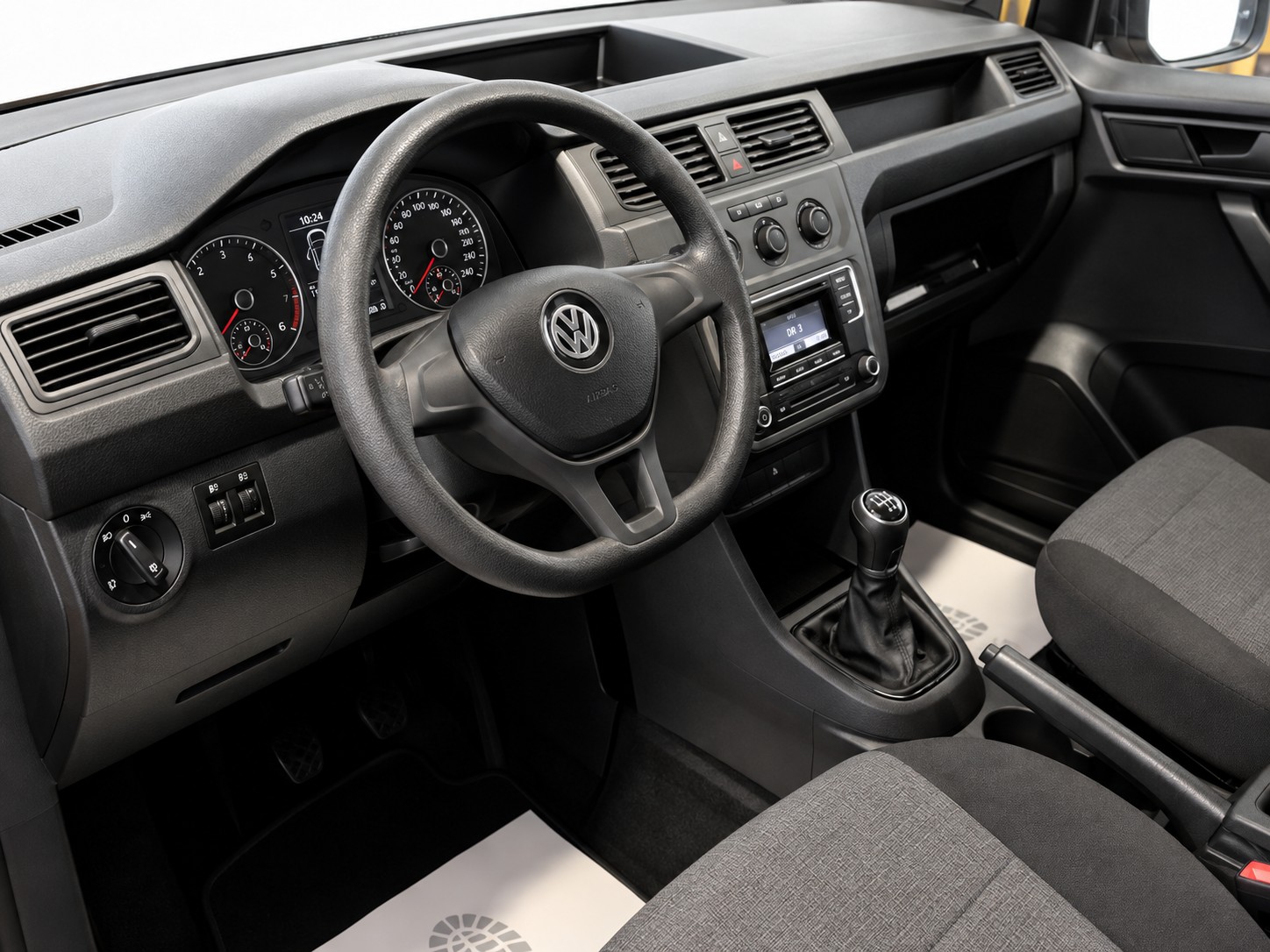 VW Caddy Maxi 2.0TDI BlueMotion Technology 4 Motion-image-6