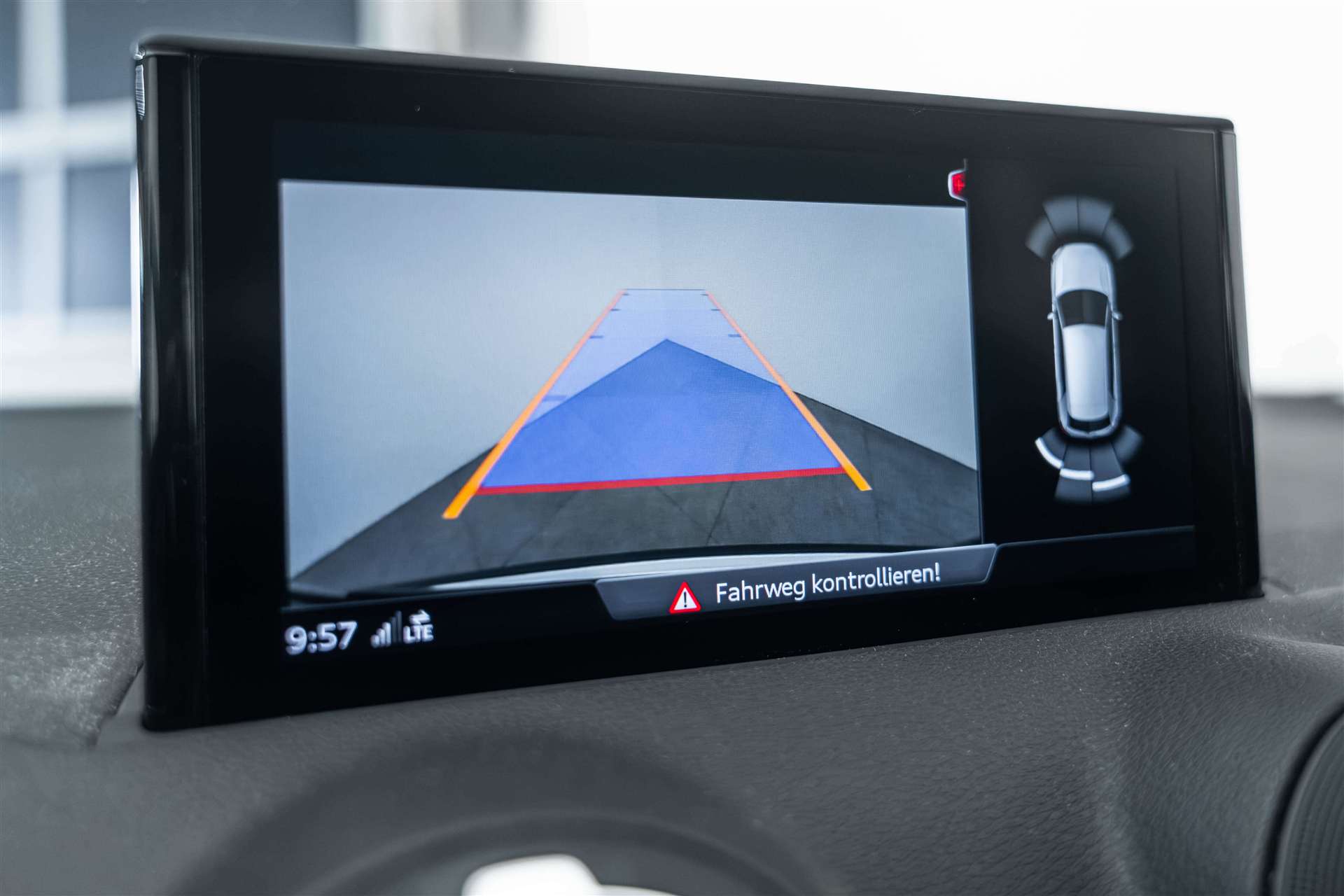 AUDI AUDI Q2 35 TFSI S-tronic-image-17