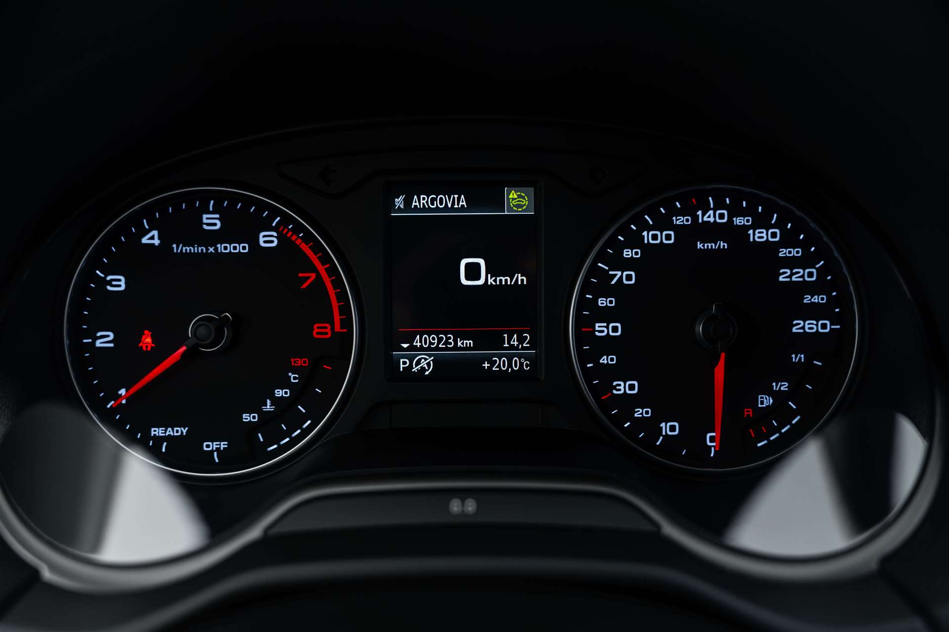 AUDI AUDI Q2 35 TFSI S-tronic-image-25
