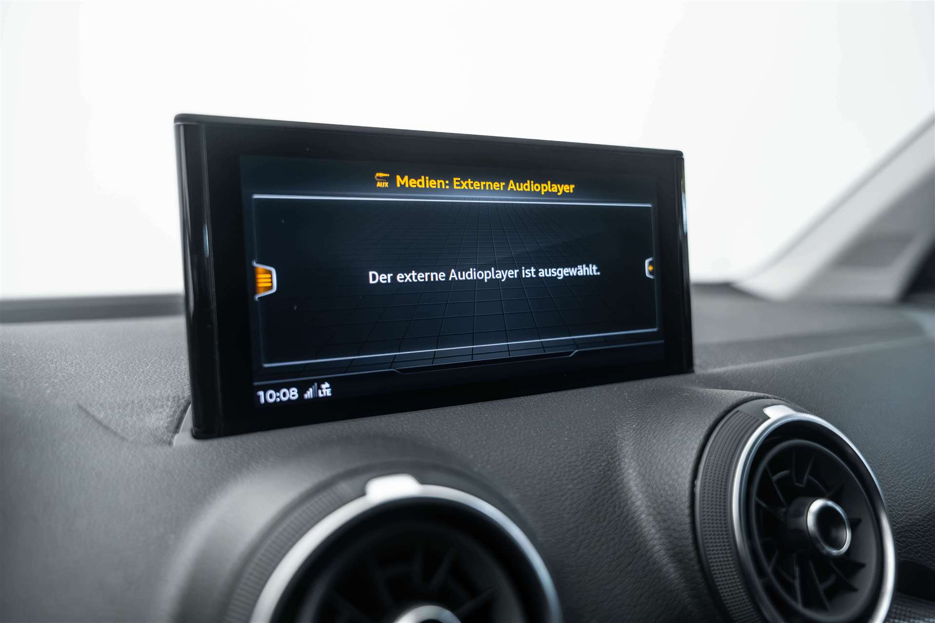 AUDI AUDI Q2 35 TFSI S-tronic-image-23