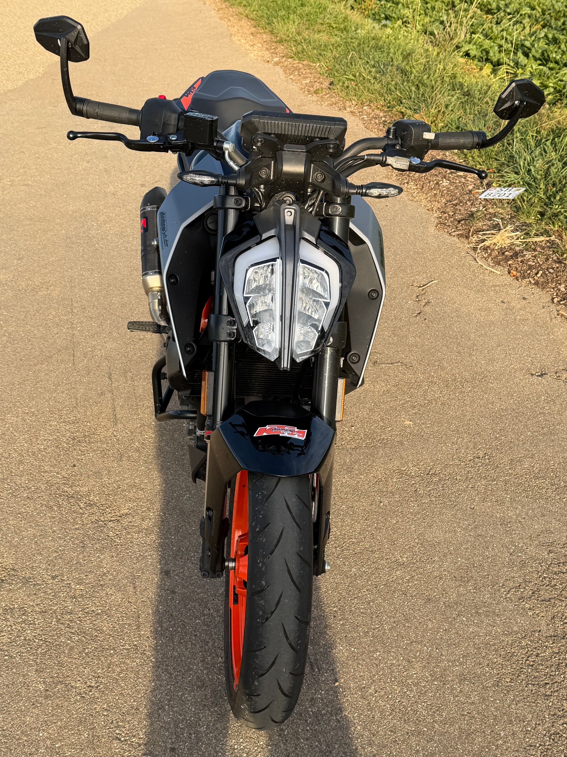KTM 390 Duke-image-1