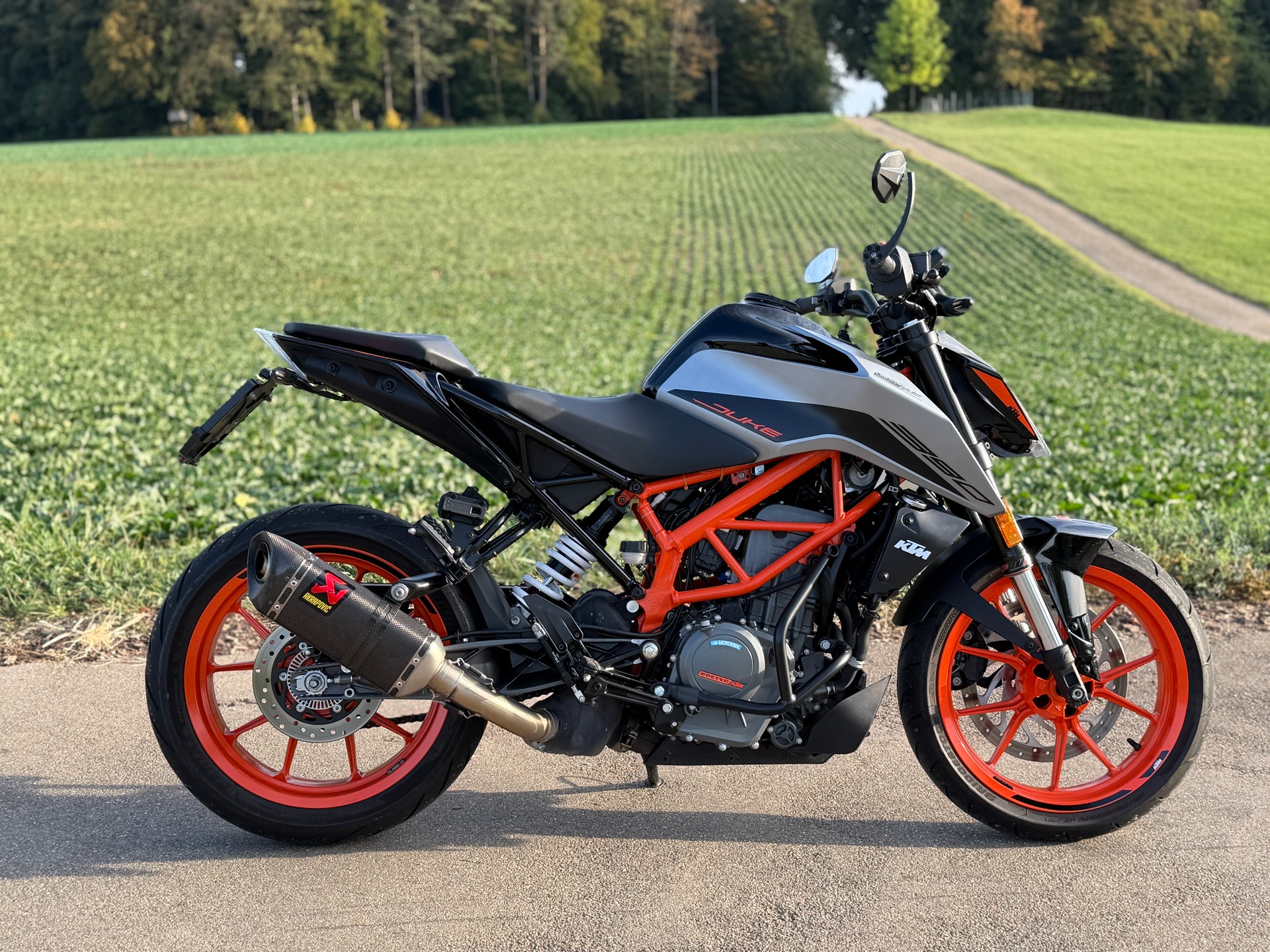 KTM 390 Duke-image-0