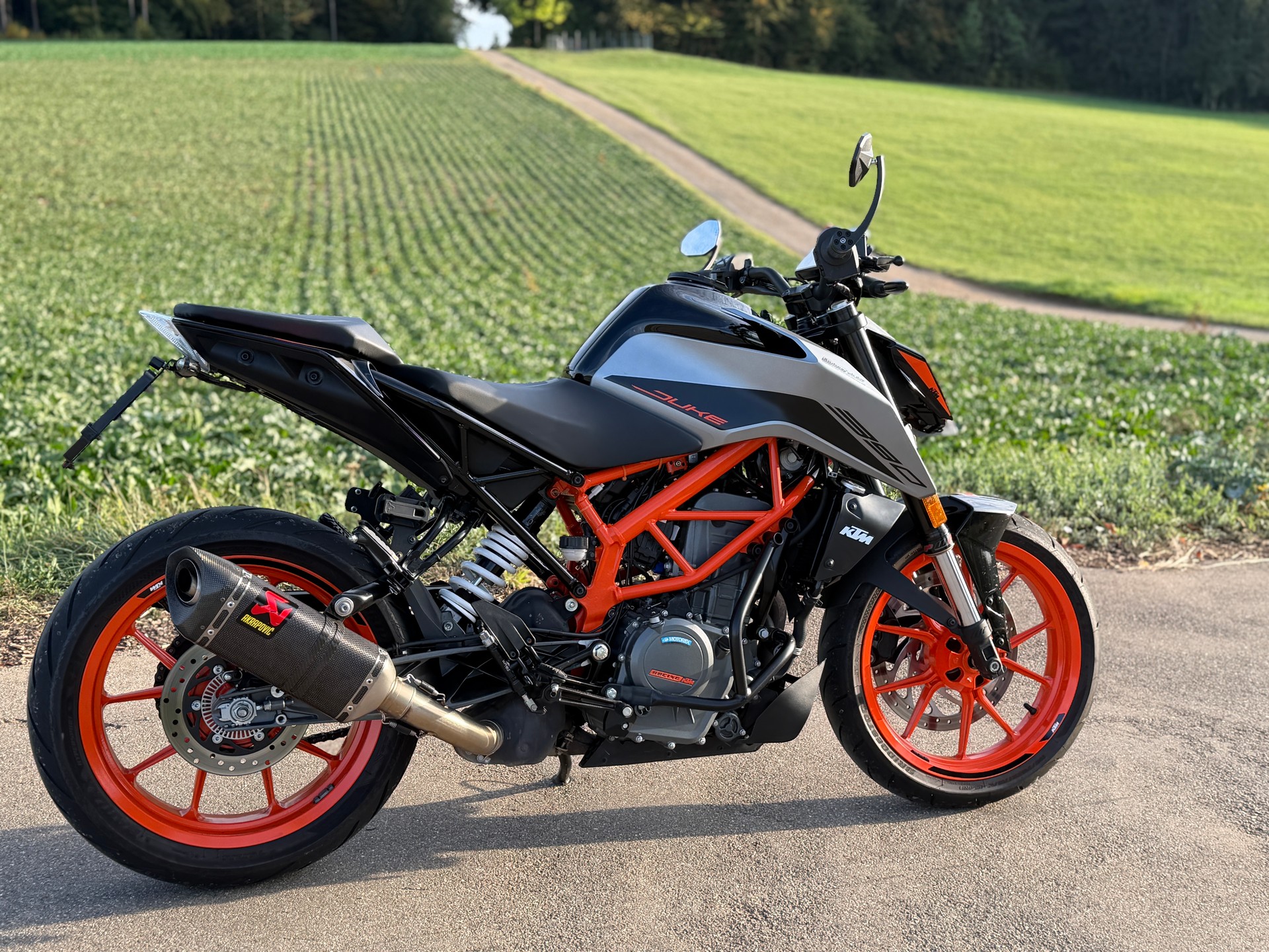 KTM 390 Duke-image-5