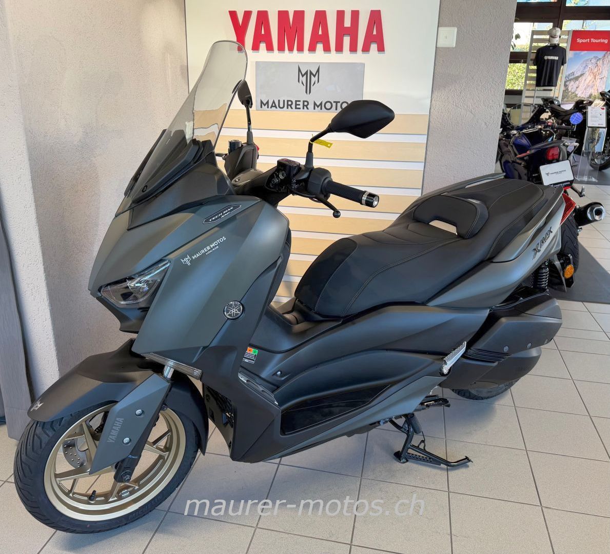 YAMAHA XMAX 300 A TECHMAX-image-1