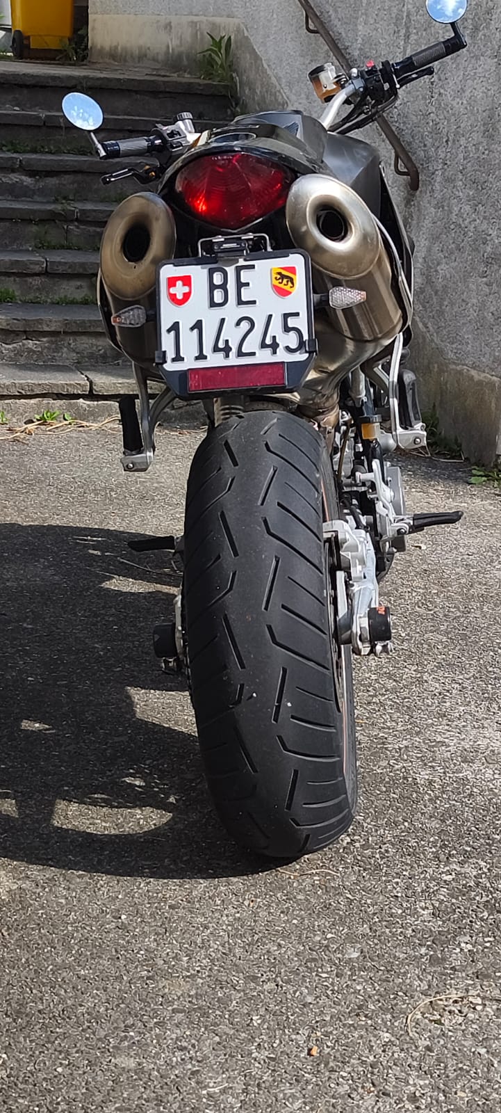 KTM 990 Super Duke-image-1
