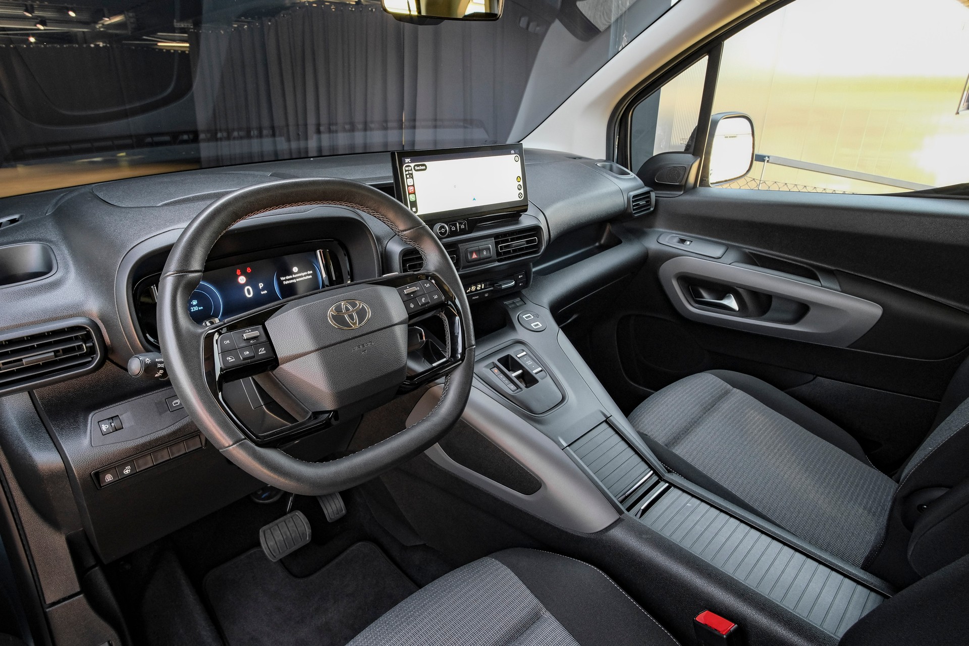 TOYOTA Proace City Verso 1.5 Trend Long Automatik-image-13