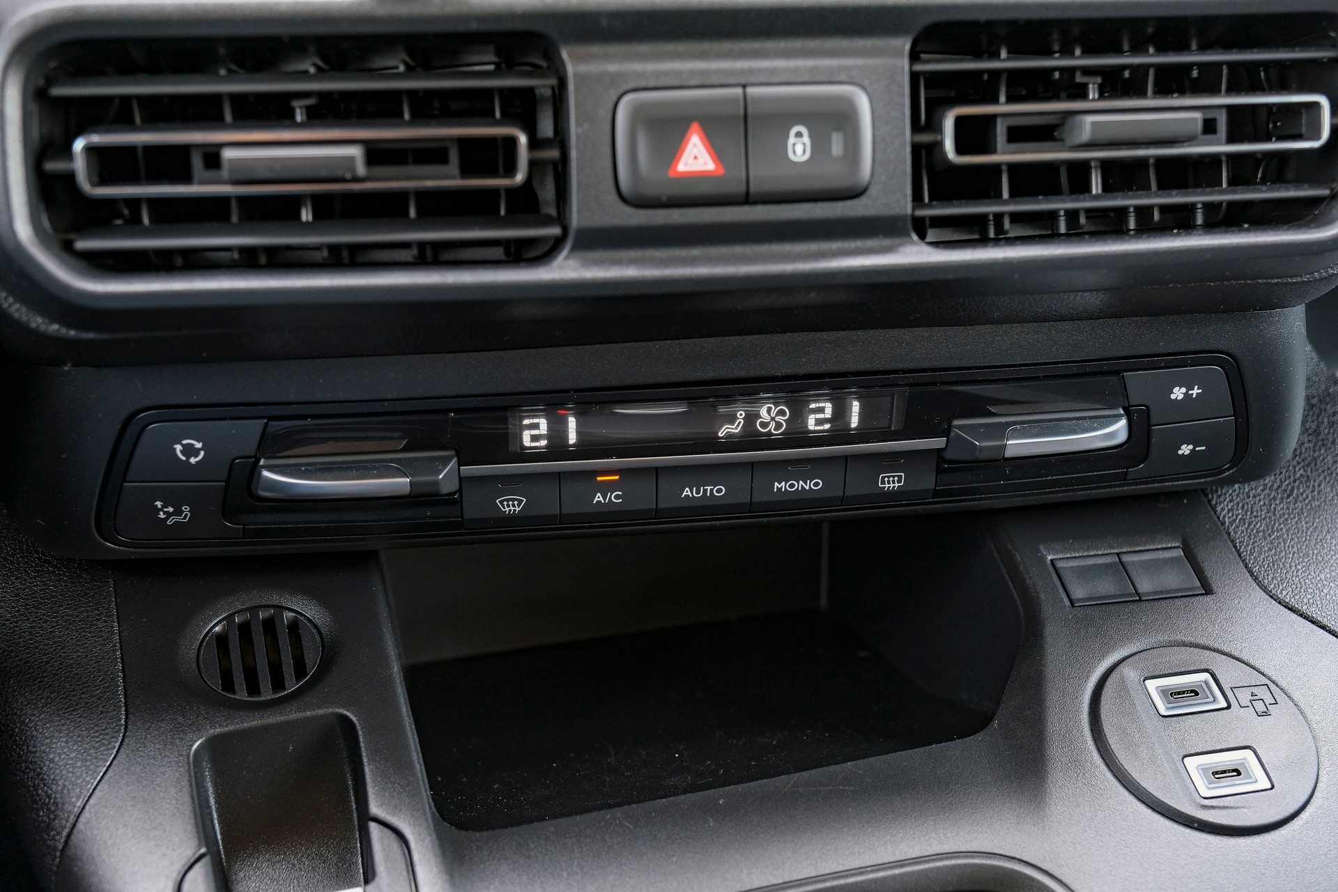 TOYOTA Proace City Verso 1.5 Trend Long Automatik-image-20