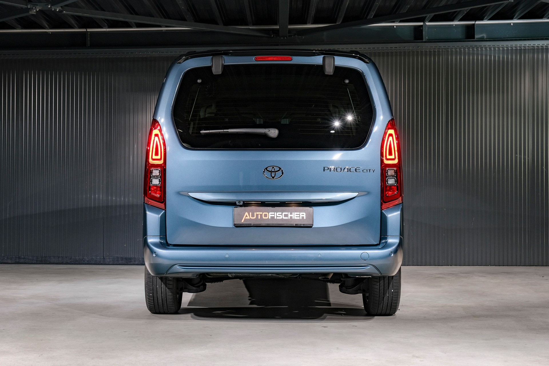 TOYOTA Proace City Verso 1.5 Trend Long Automatik-image-5