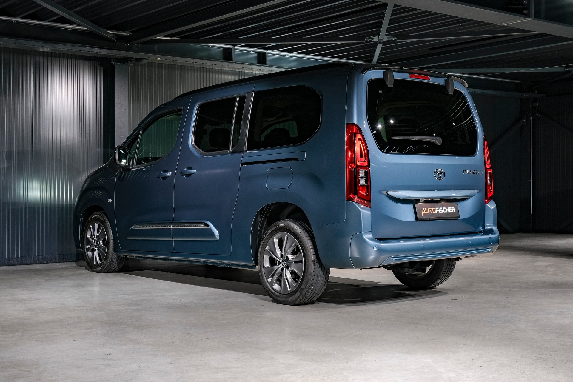 TOYOTA Proace City Verso 1.5 Trend Long Automatik-image-7