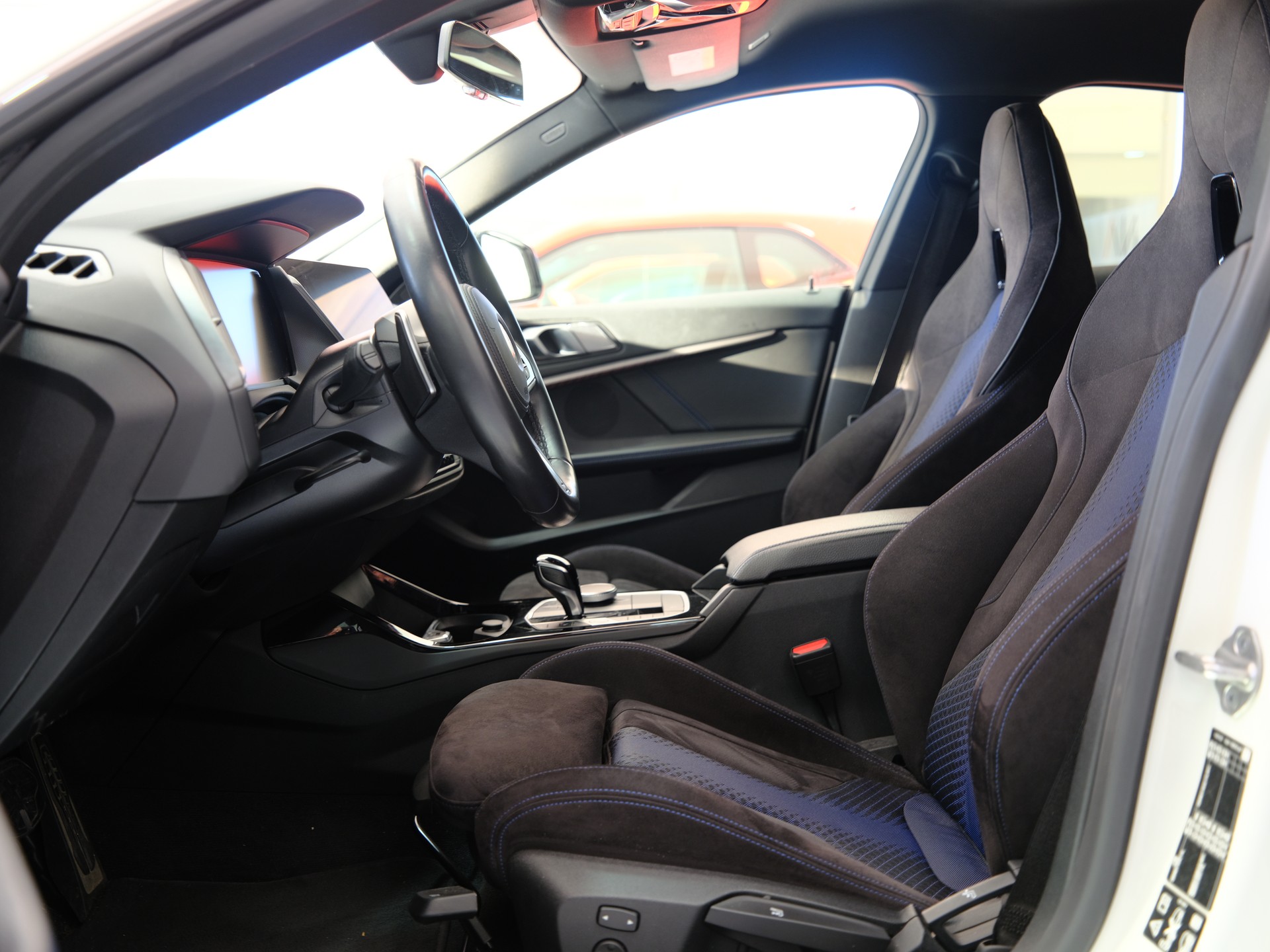 BMW M235i Gran Coupé xDrive Steptronic *Sitzheizung* *Rückfahrkamera*-image-16
