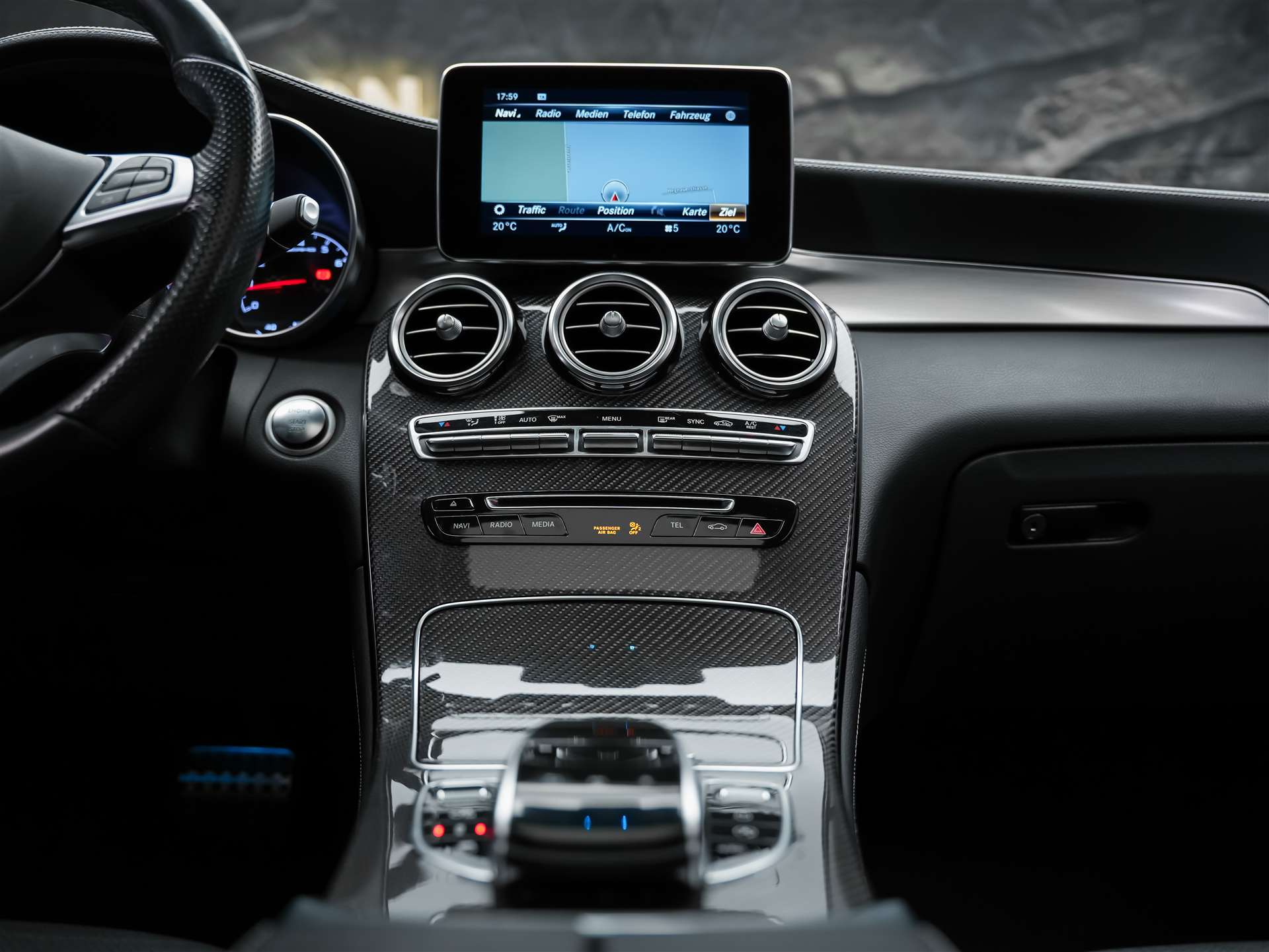 MERCEDES-BENZ GLC 43 AMG 4Matic 9G-Tronic *CH Auto*Panorama*Sitzlüftung*Head-Up*-image-20