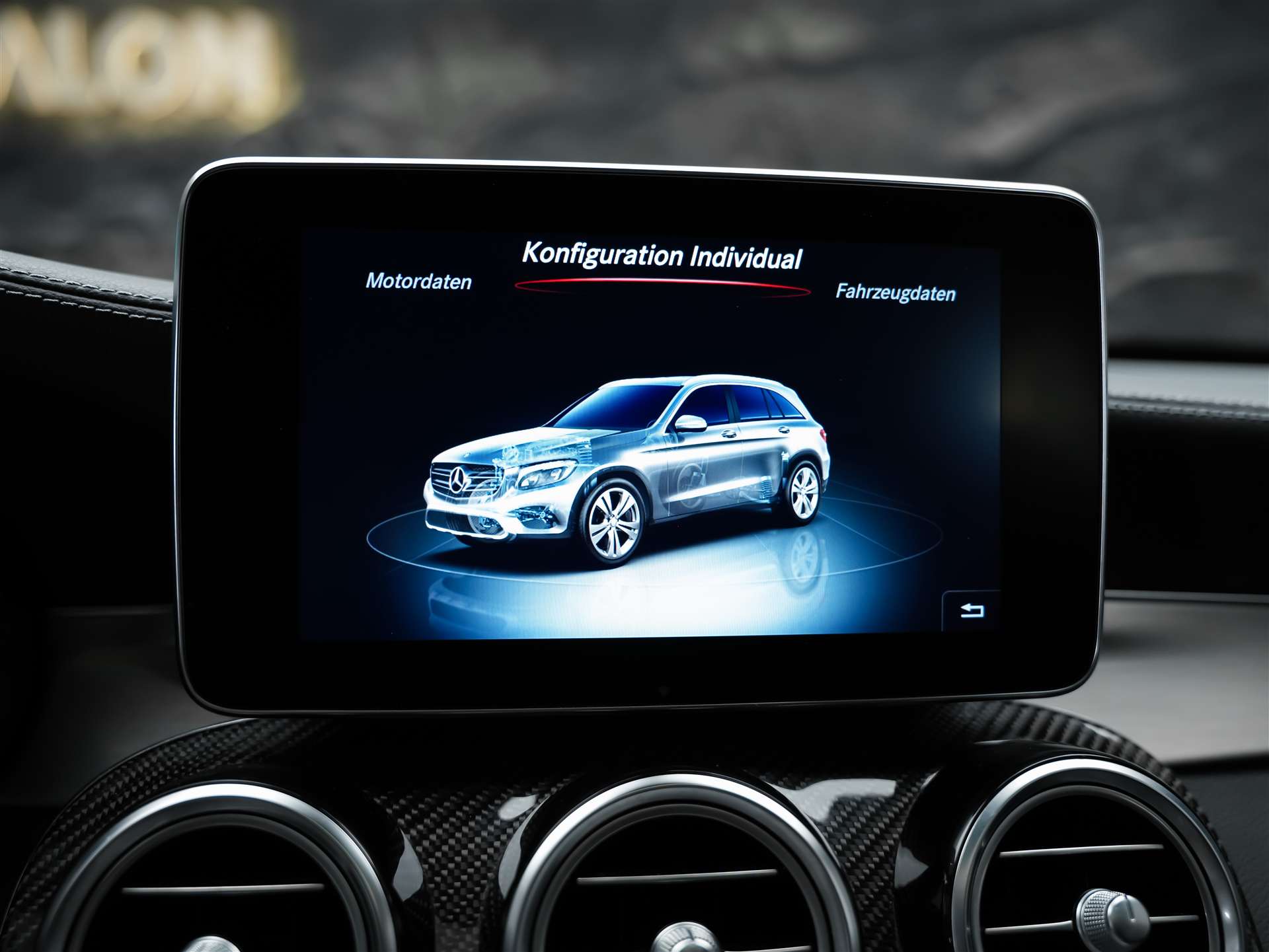 MERCEDES-BENZ GLC 43 AMG 4Matic 9G-Tronic *CH Auto*Panorama*Sitzlüftung*Head-Up*-image-32