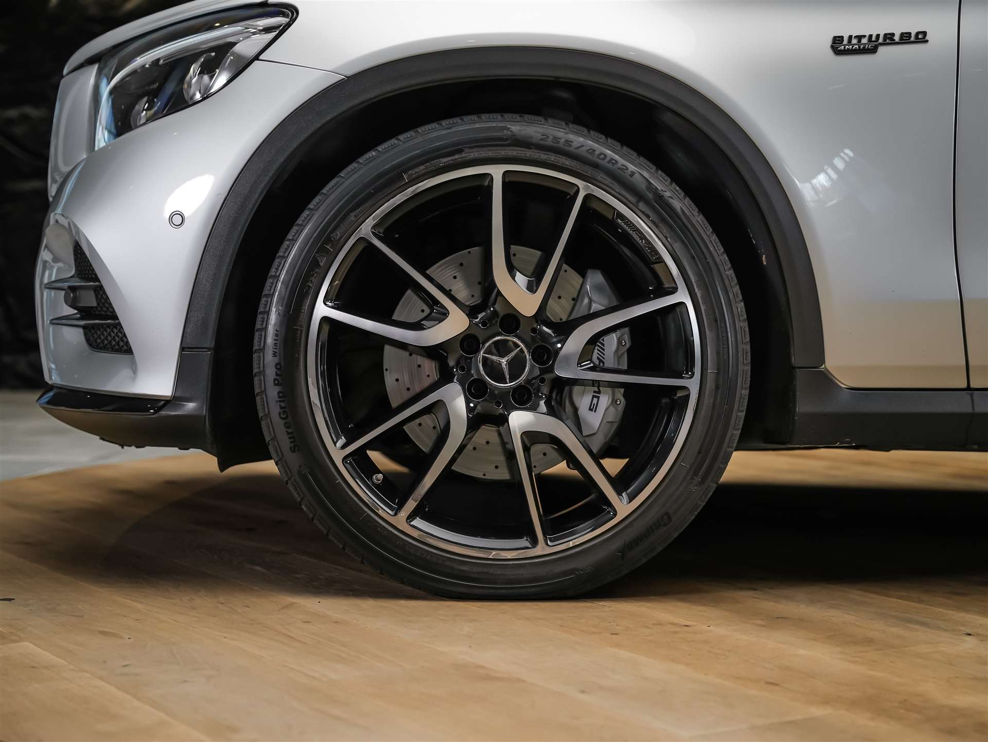 MERCEDES-BENZ GLC 43 AMG 4Matic 9G-Tronic *CH Auto*Panorama*Sitzlüftung*Head-Up*-image-17