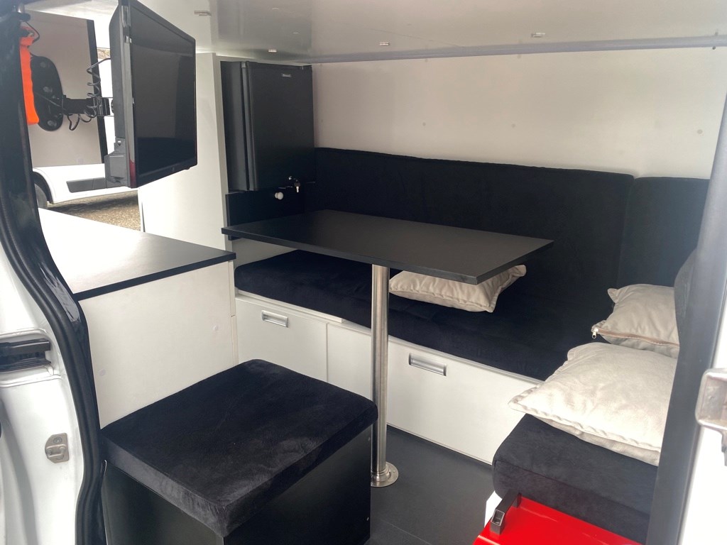 RENAULT TRAFIC L1H1 Camper-image-9