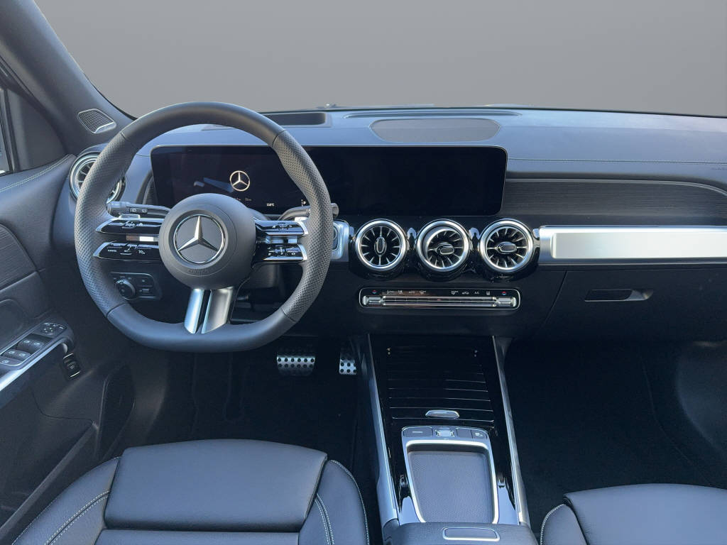 MERCEDES-BENZ EQB 350 Swiss Star AMG Line 4matic-image-9