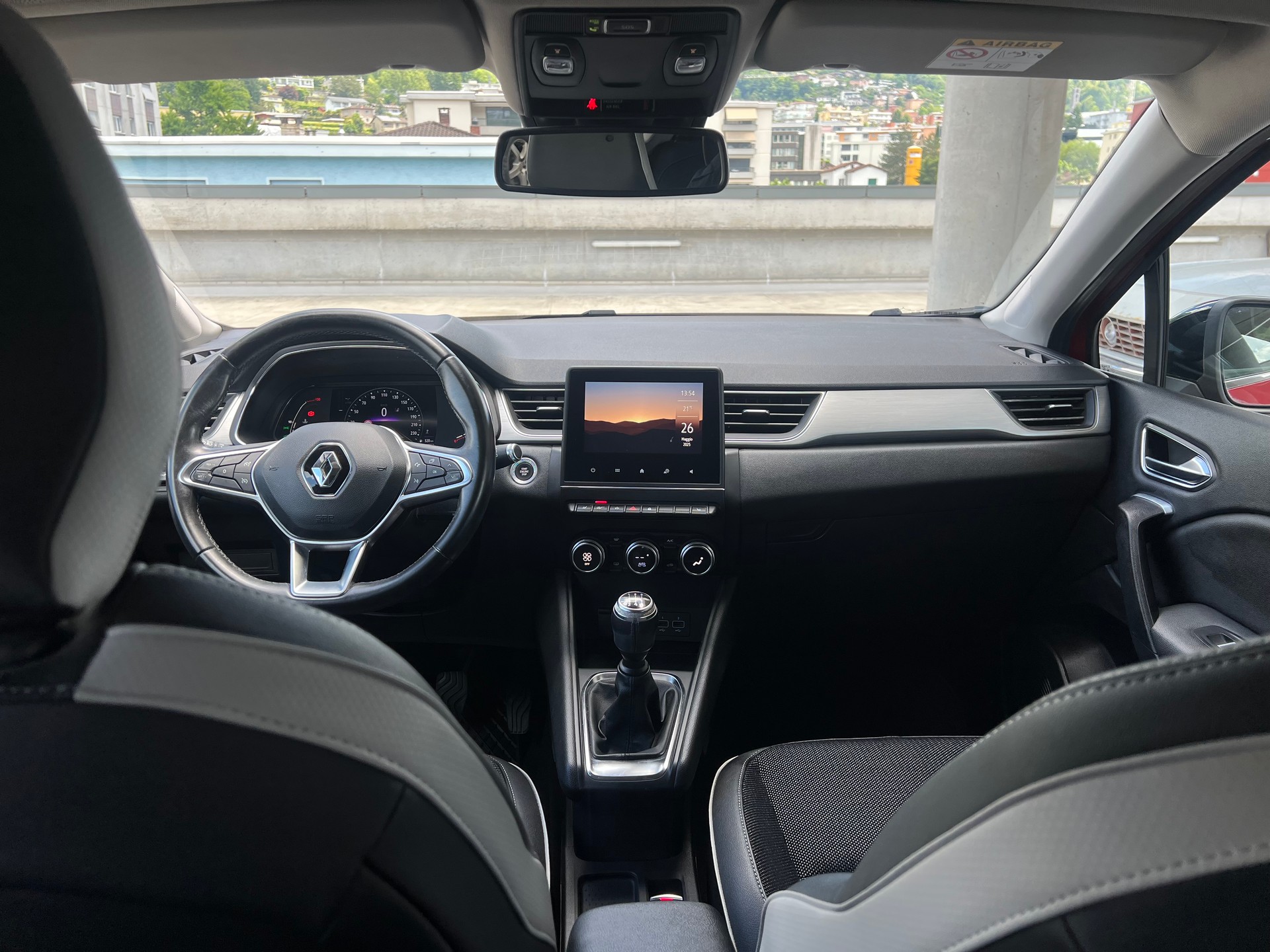 RENAULT Captur 1.0 TCe Intens-image-11