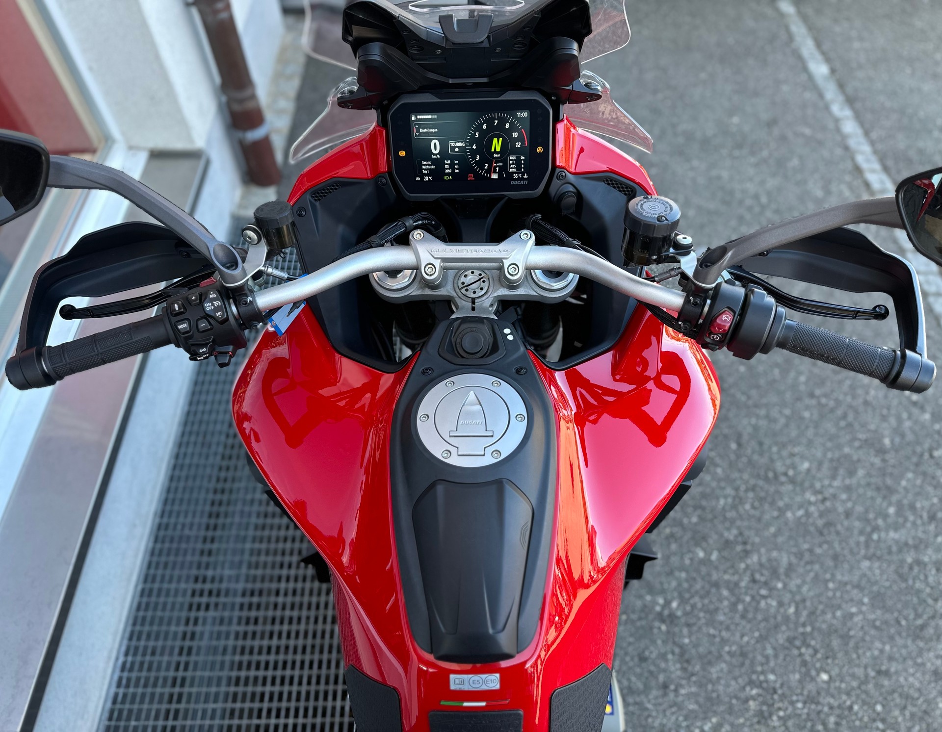 DUCATI MULTISTRADA V4 S-image-8