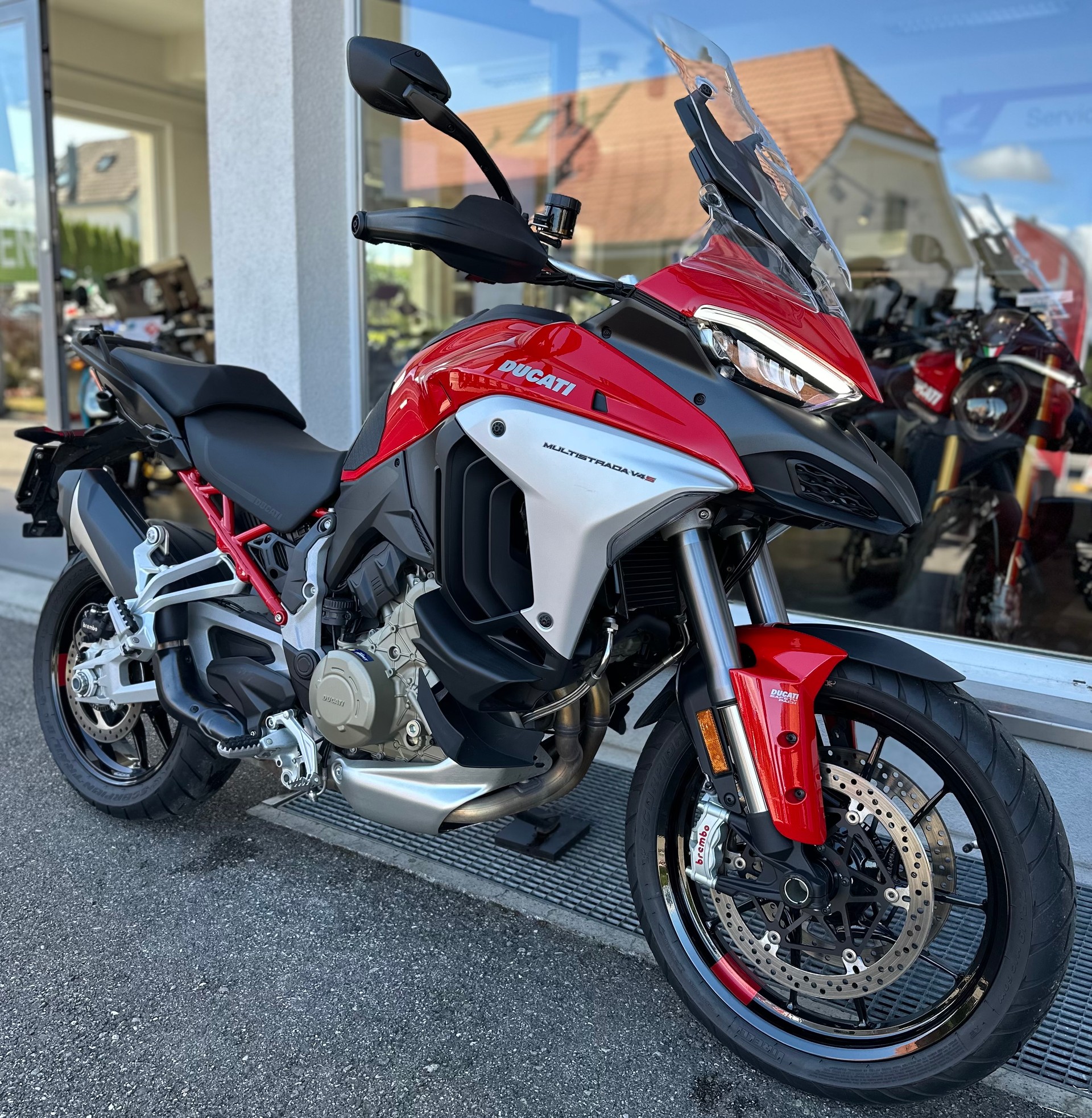 DUCATI MULTISTRADA V4 S-image-9