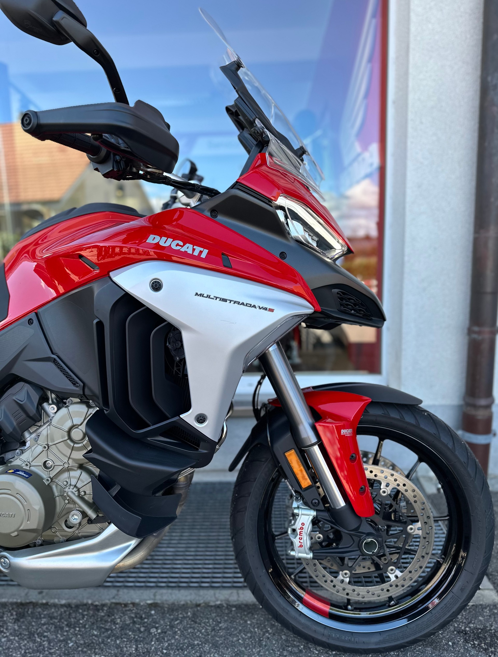 DUCATI MULTISTRADA V4 S-image-4