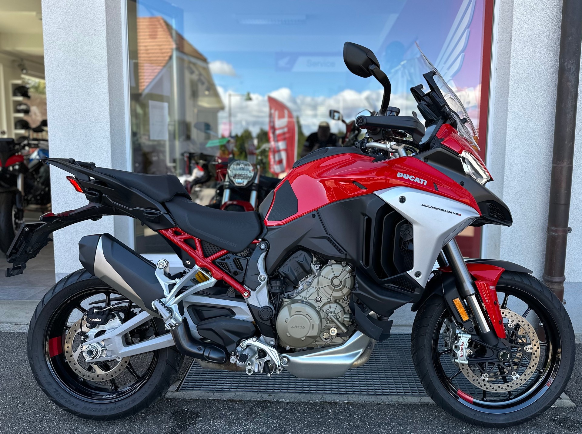 DUCATI MULTISTRADA V4 S-image-0