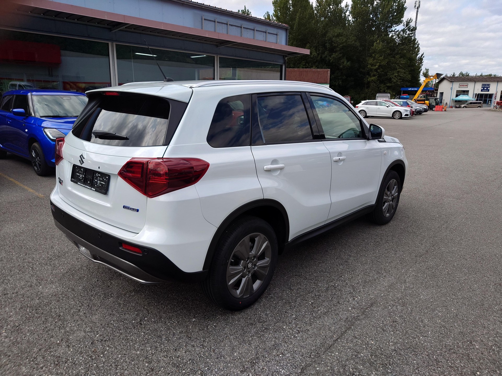 SUZUKI Vitara 1.4 T Compact+ Hybrid 4x4-showroom-element-3