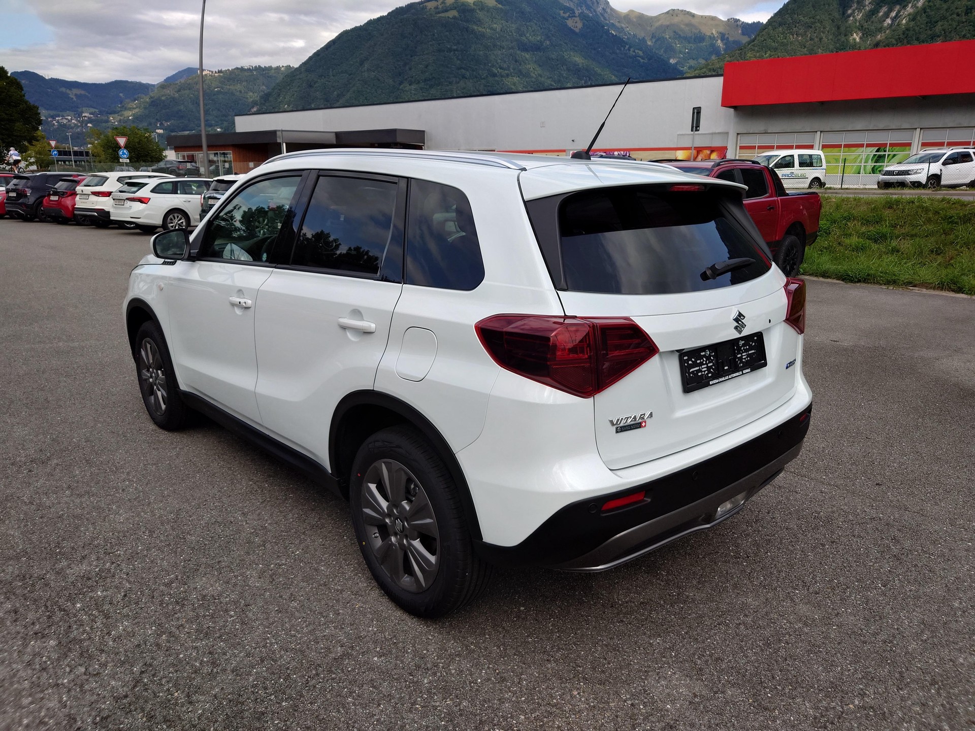 SUZUKI Vitara 1.4 T Compact+ Hybrid 4x4-image-4