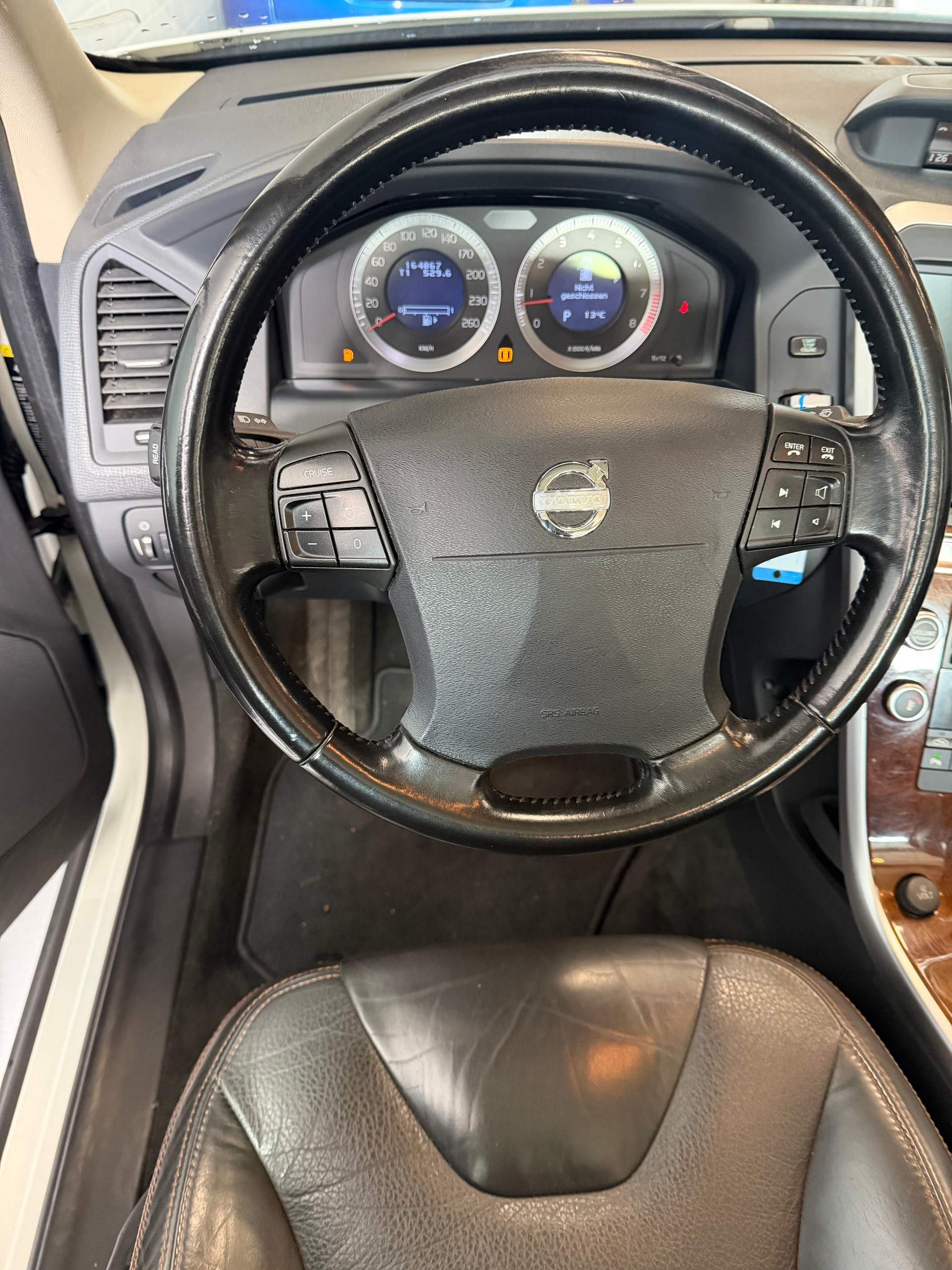 VOLVO XC60 T6 AWD Momentum Geartronic-image-11