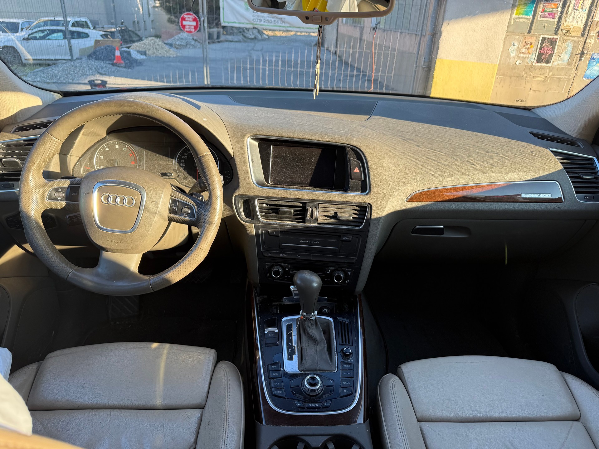 AUDI Q5 2.0 TFSI quattro S-tronic-image-7