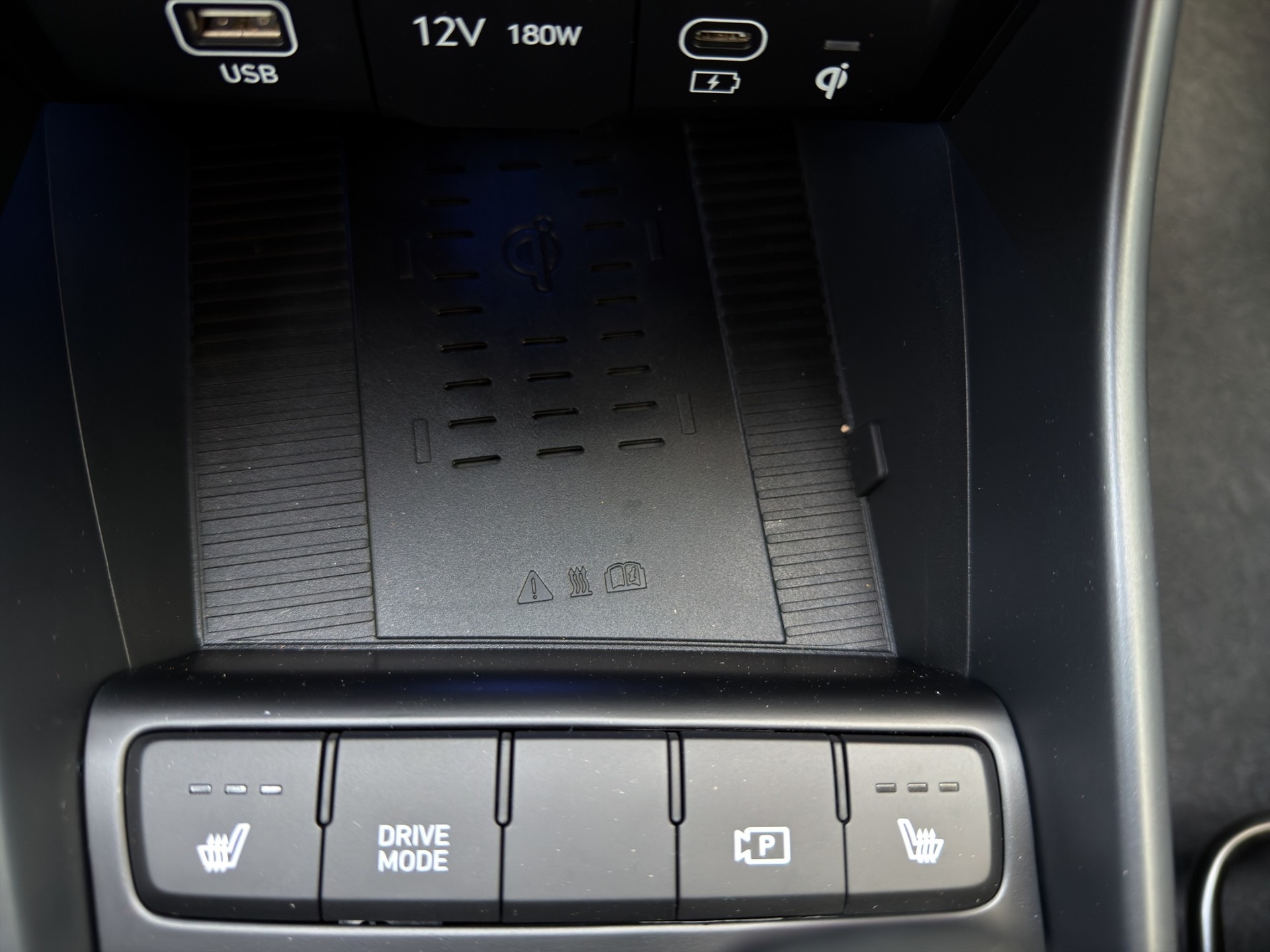 HYUNDAI i20 1.0 T-GDi Amplia-image-10