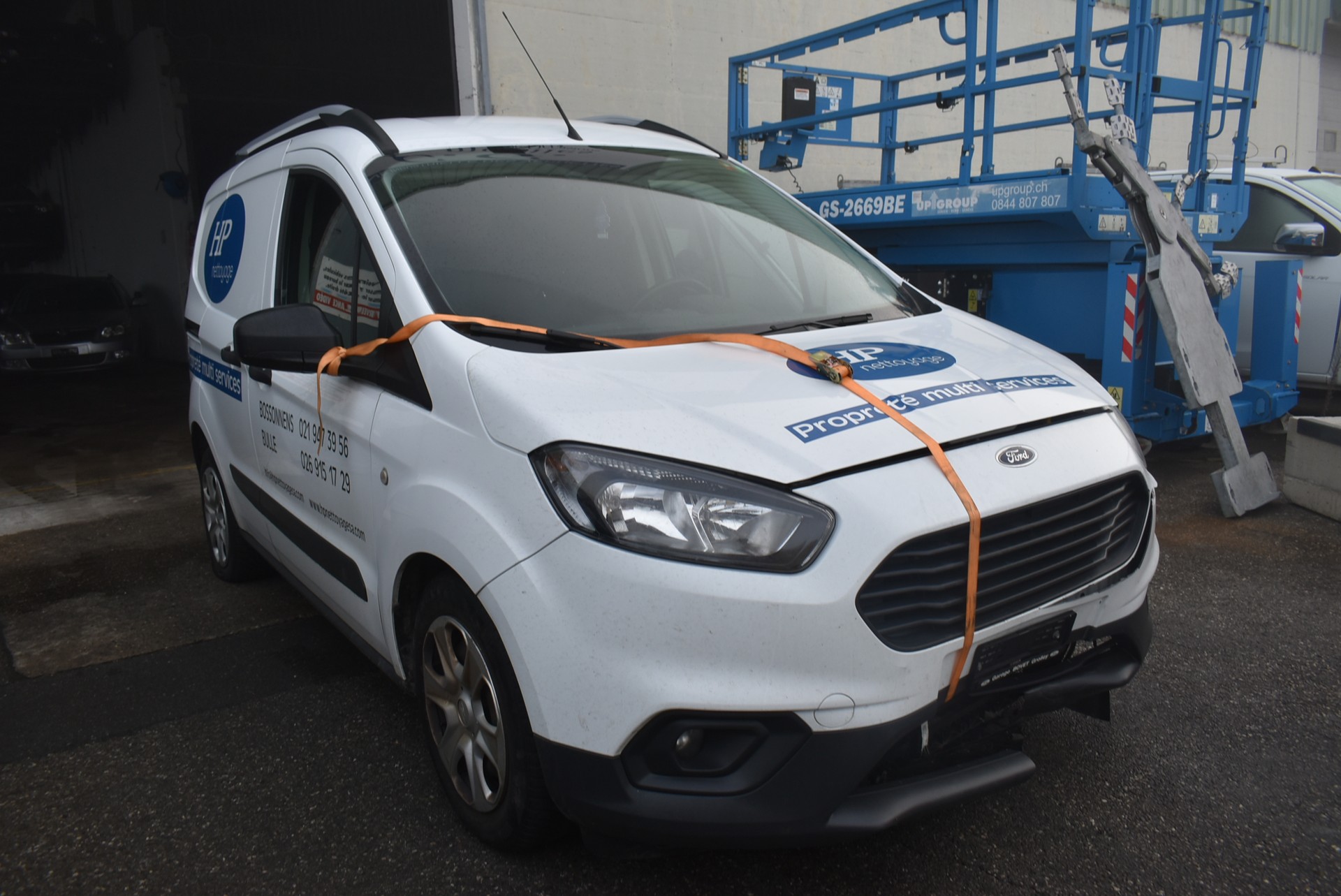 FORD Transit Courier Van 1.0 EcoBoost Trend-image-2