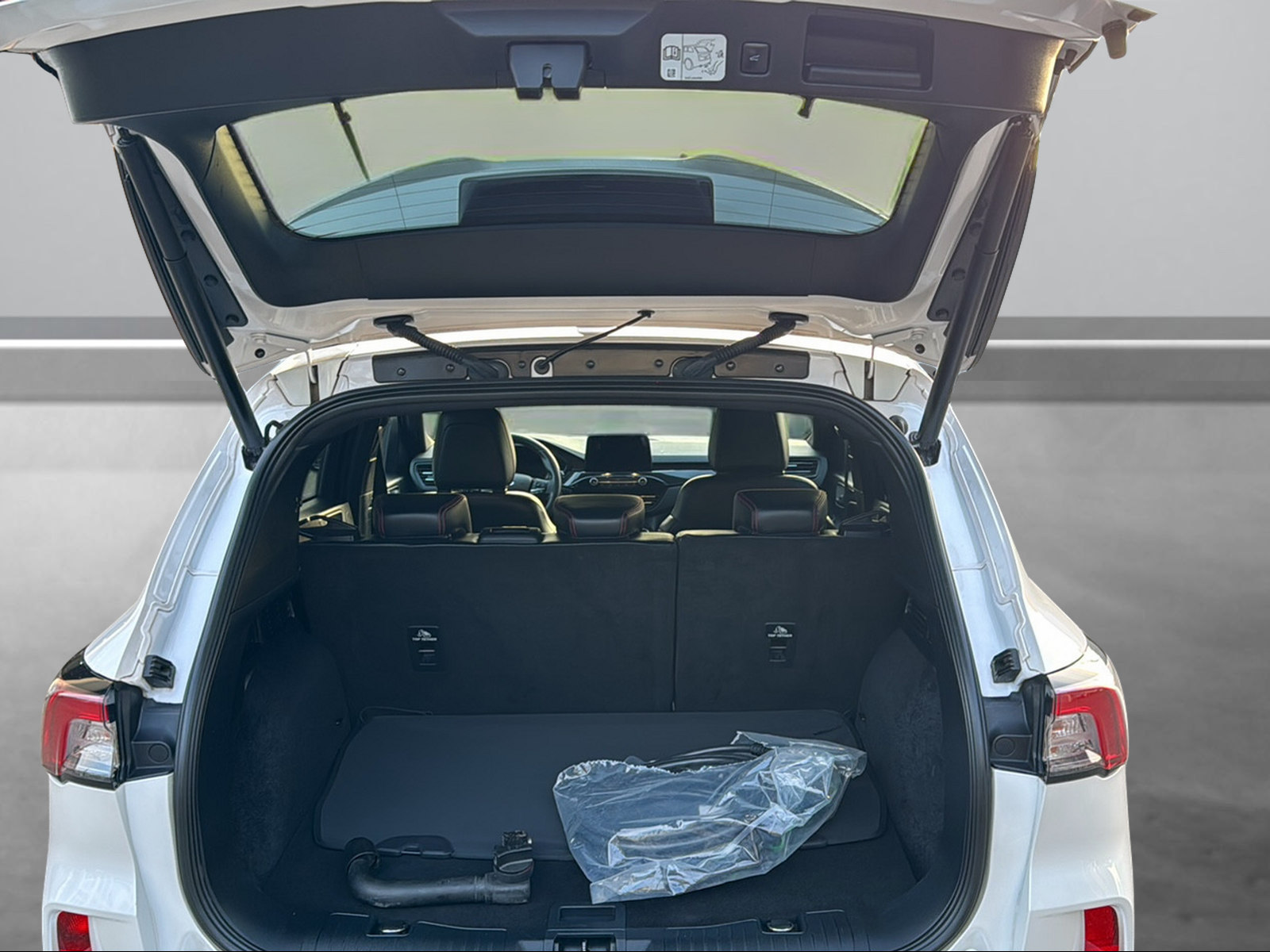 FORD Kuga 2.5 PHEV ST-Line X 2WD-image-13