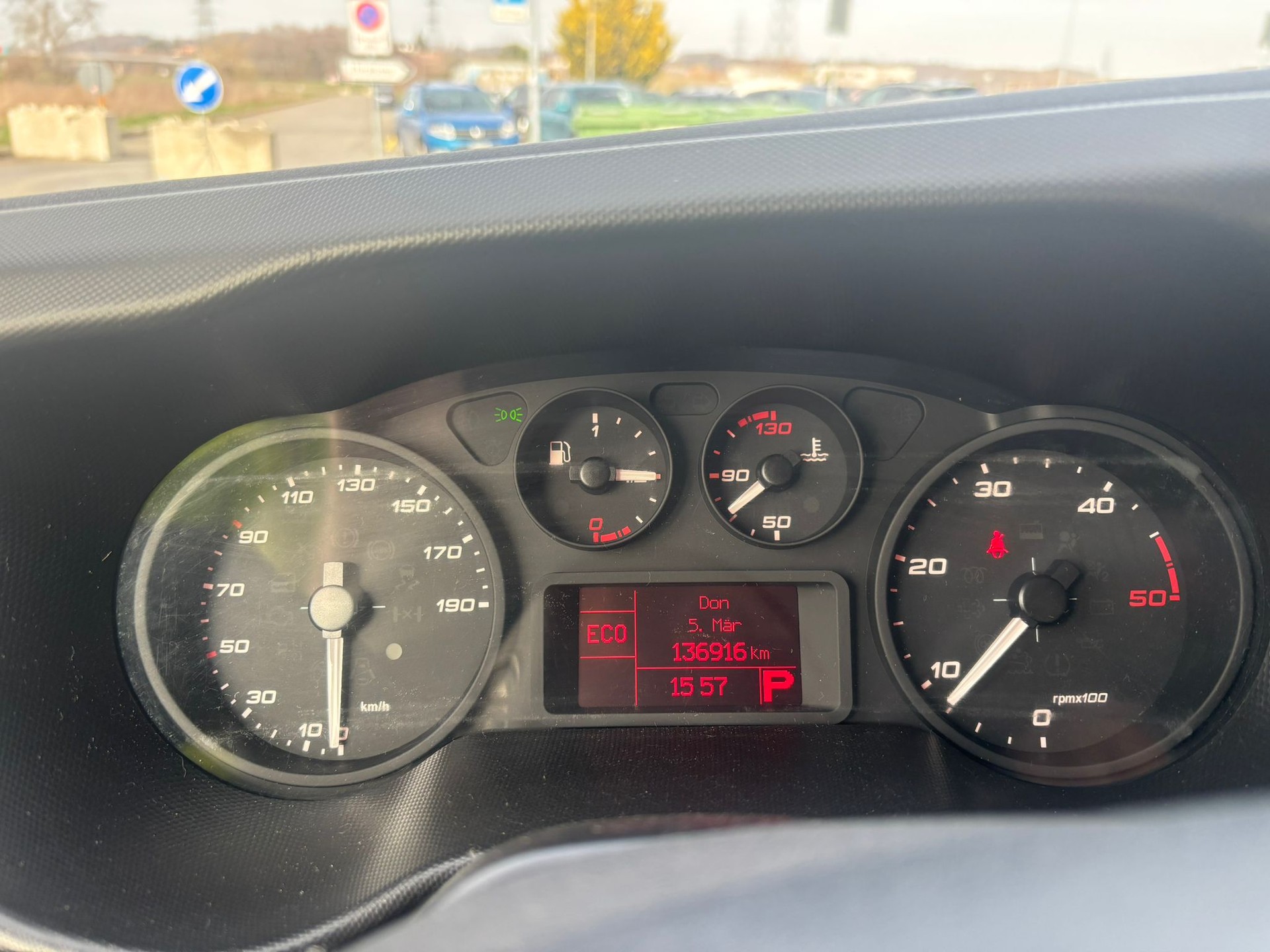 IVECO 35 S 12 A8 pont basculant vertical-image-26