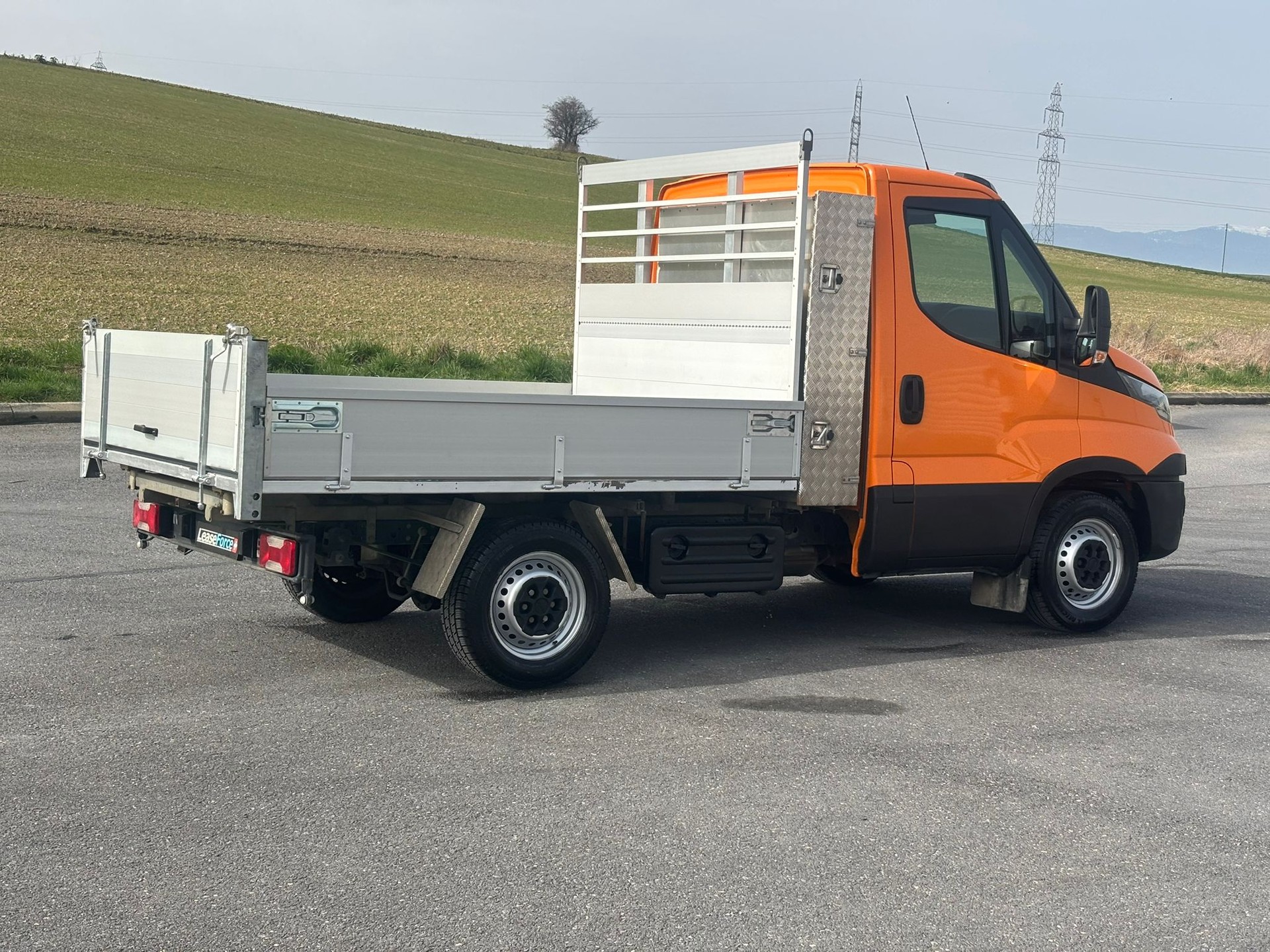 IVECO 35 S 12 A8 pont basculant vertical-image-12
