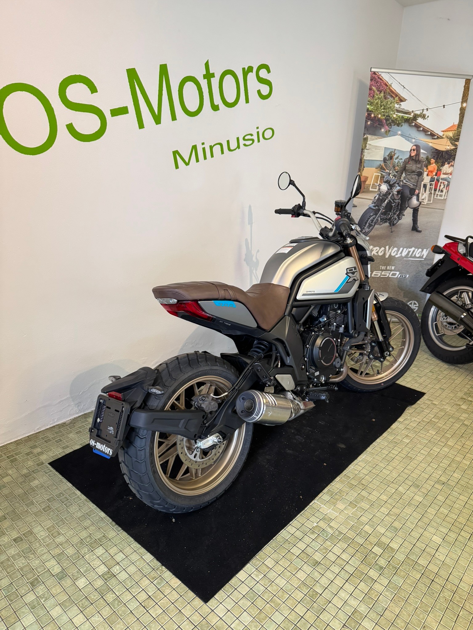 CF MOTO 700 CL-X Heritage-image-1