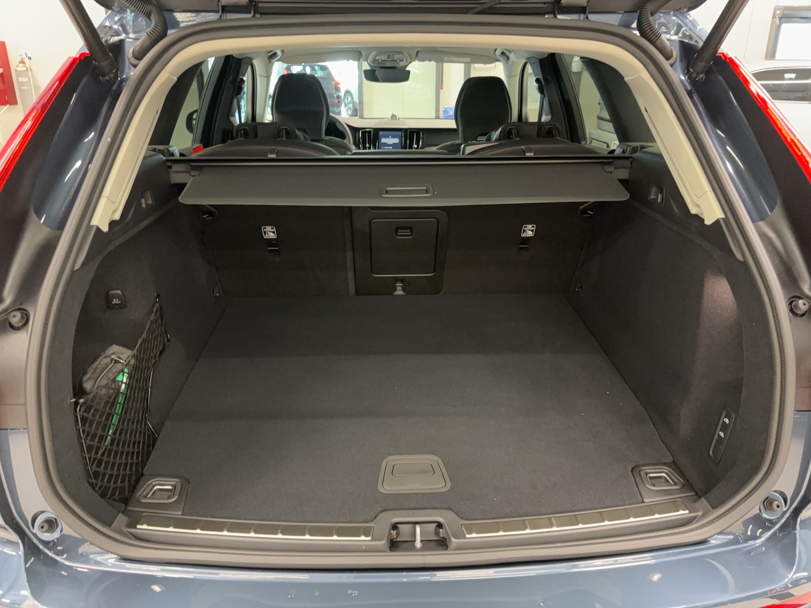 VOLVO XC60 2.0 T8 eAWD Ultra Bright Polestar Performance-image-12