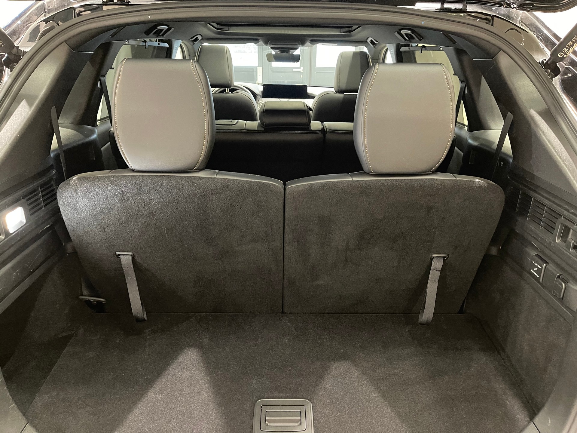 MAZDA CX-80 e-Skyactiv D254 MHEV AWD Homura Plus-image-30